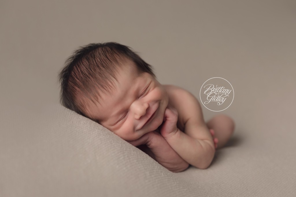 Newborn Photographer | Cleveland Ohio Newborn Photo Shoot