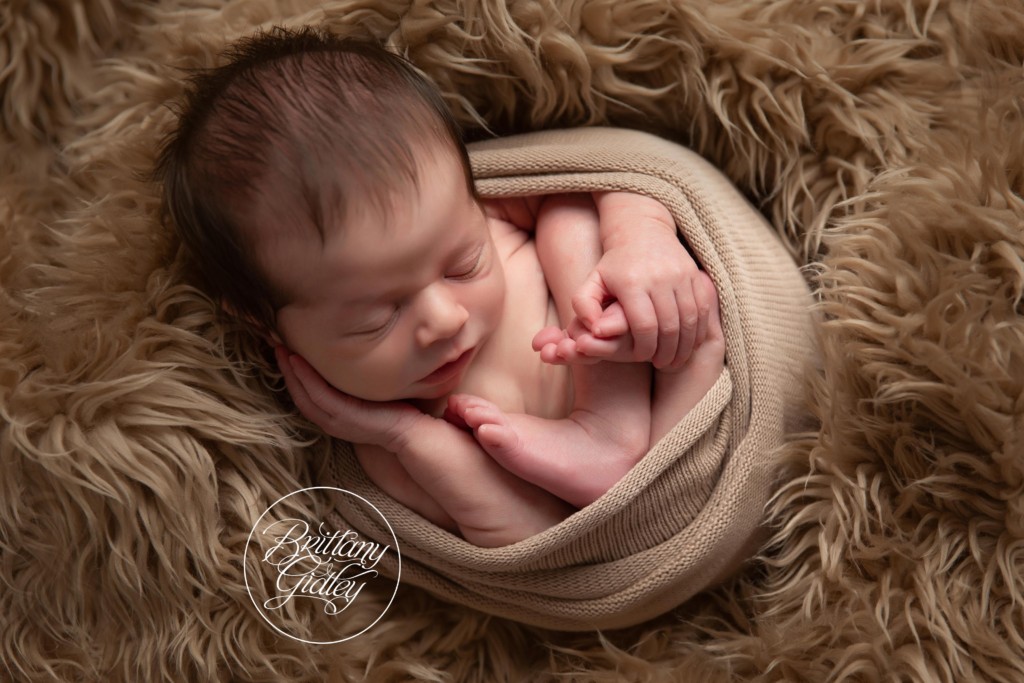 Newborn Photographer | Cleveland Ohio Newborn Photo Shoot