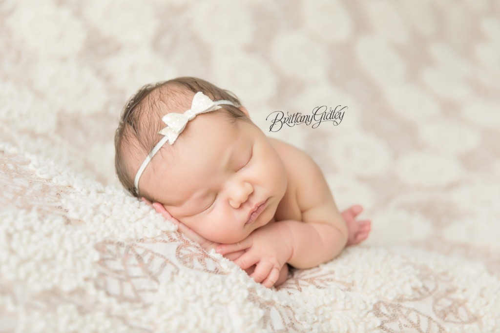 Newborn Baby Photo Shoot | Baby Girl