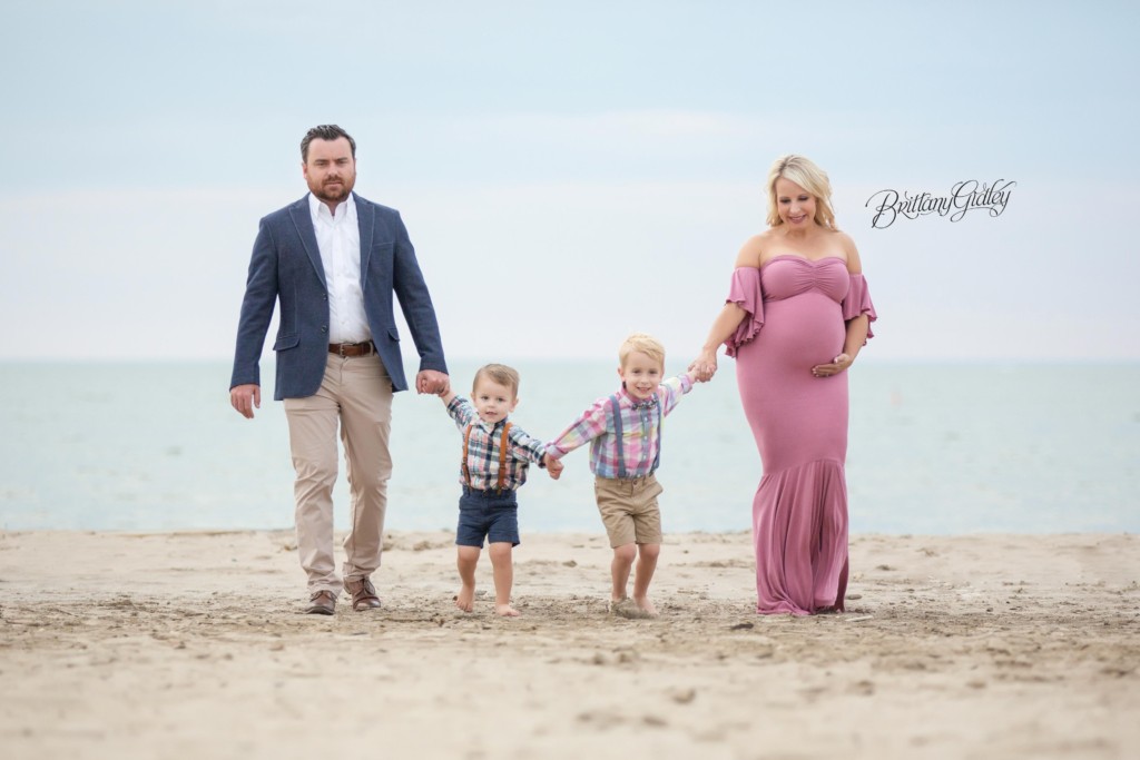 Maternity Photoshoot | Edgewater Beach