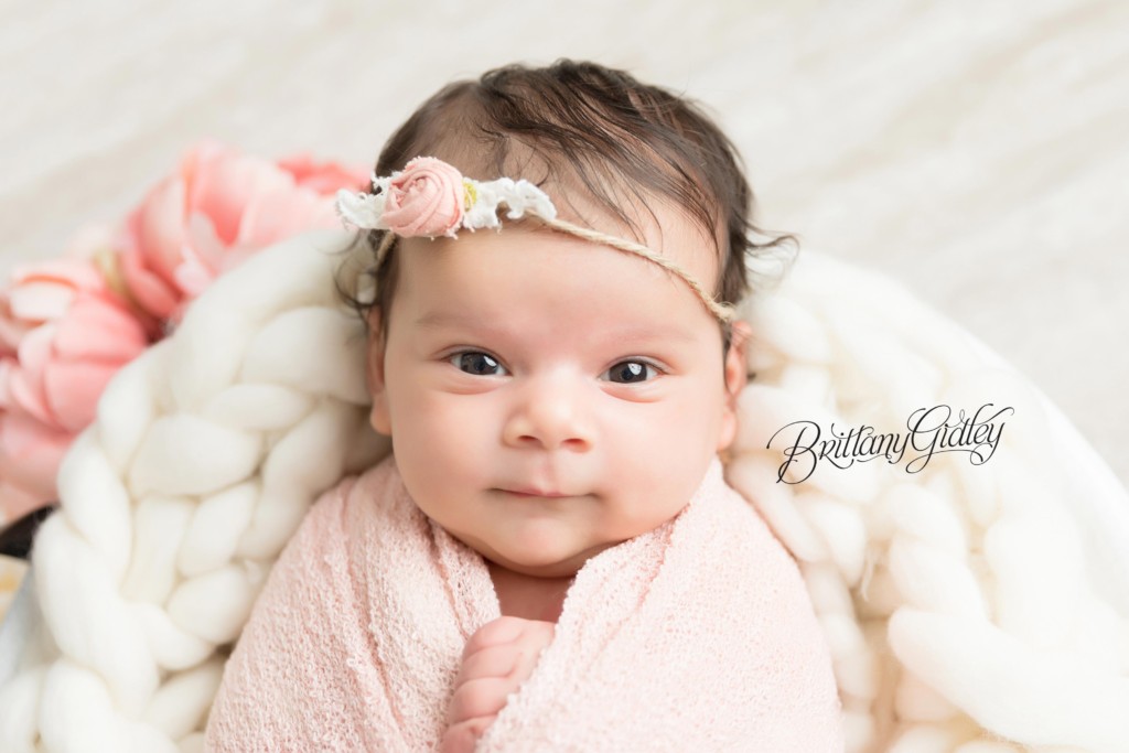 6 Week Baby Photo Shoot | Introducing Amina