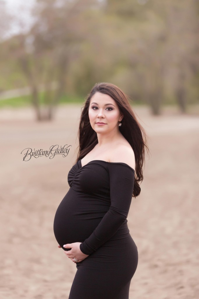 Pregnancy Photography on the Beach