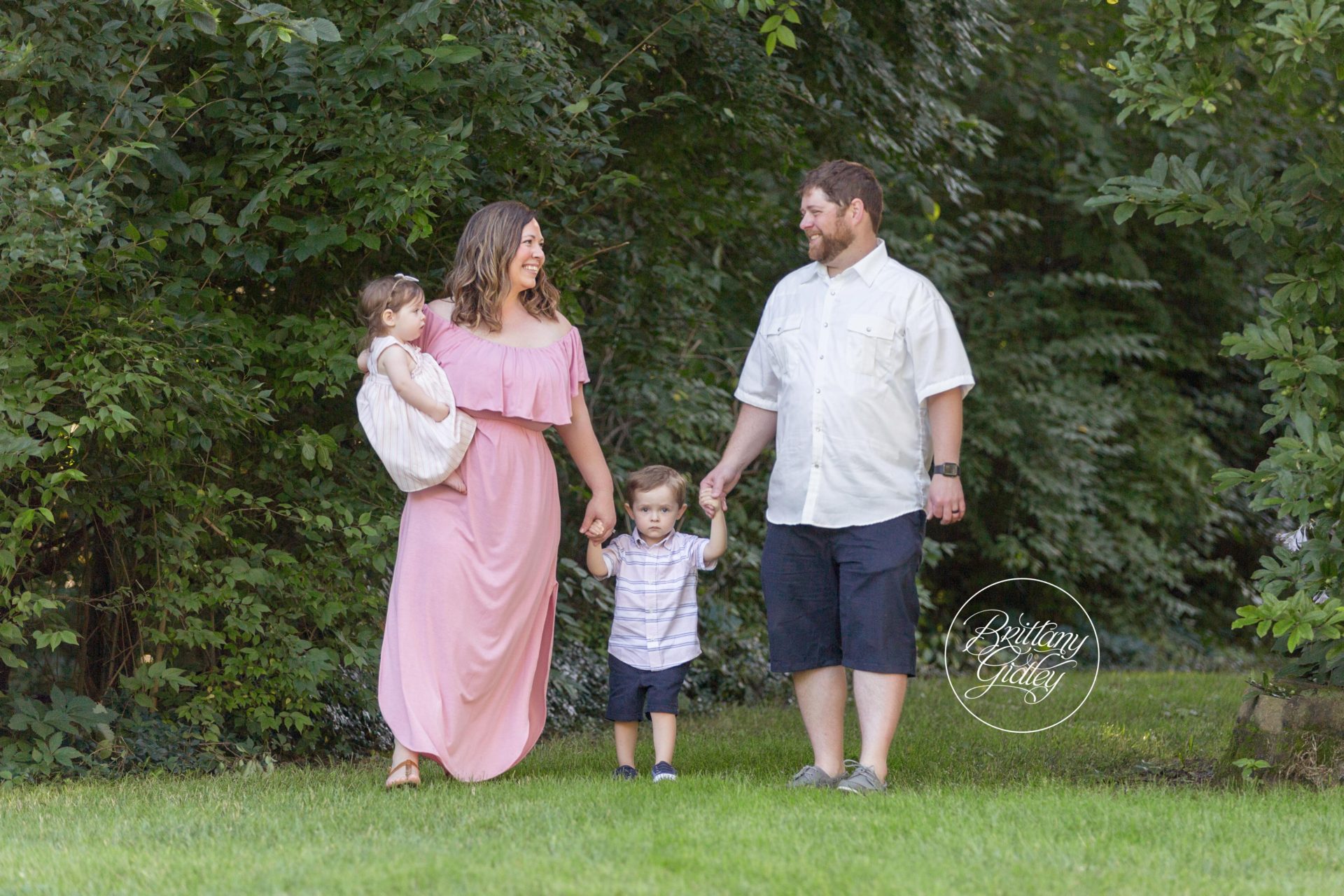 Cleveland Family Photographer Brittany Gidley