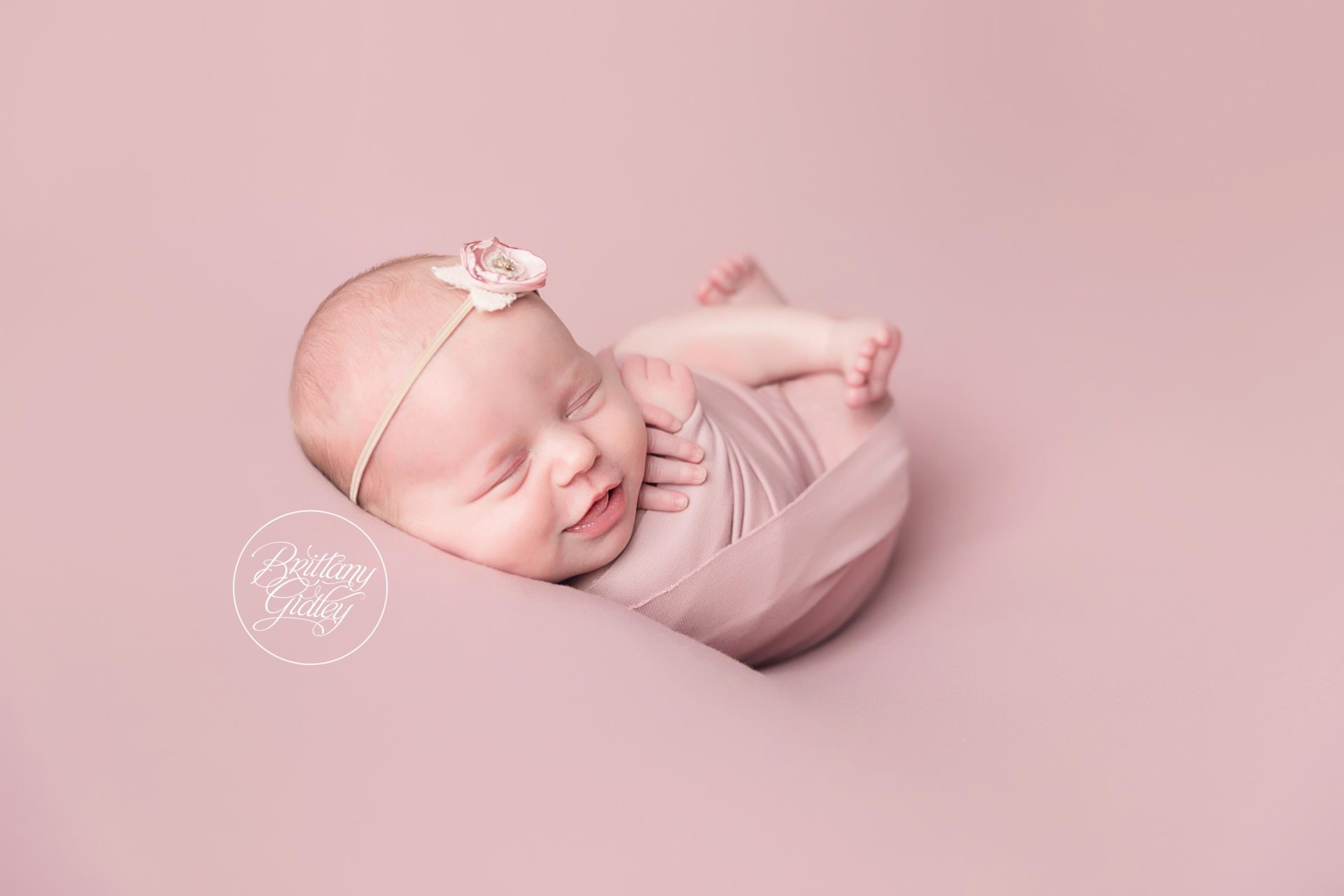Cleveland Ohio Newborn Photographer | Introducing Hollis