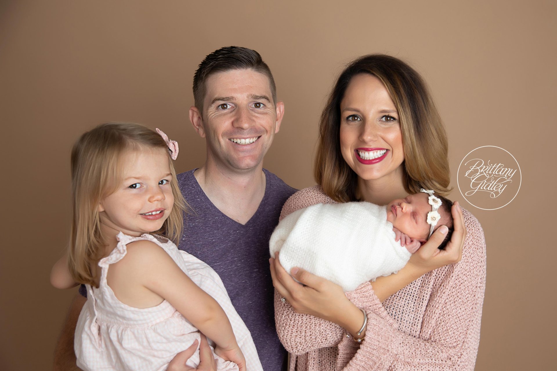 Newborn Baby Photo Shoot | Cleveland Photo Studio For Newborn Babies