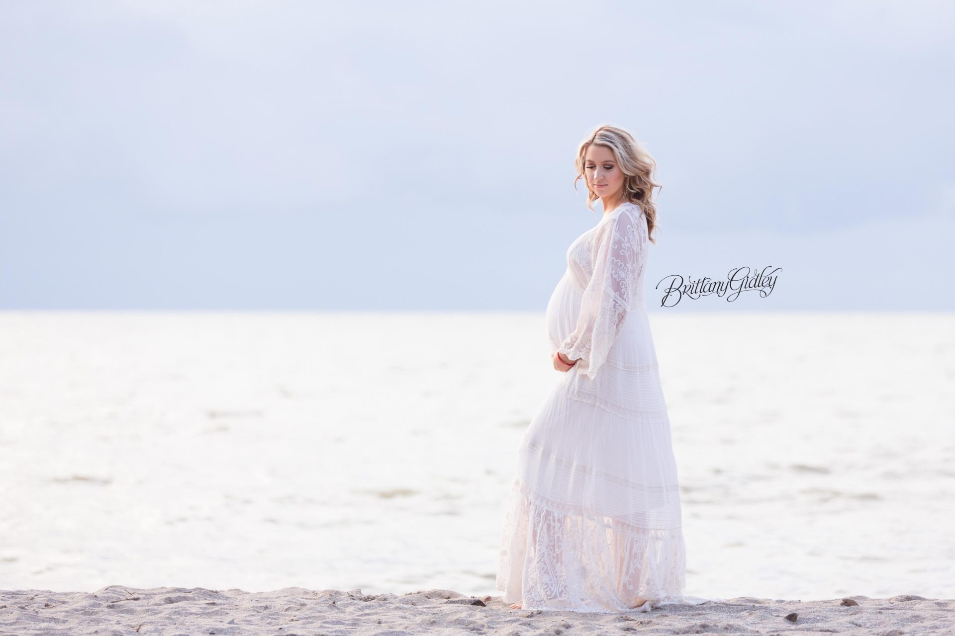 Pregnancy Photography at Edgewater Beach in Cleveland Ohio by Brittany Gidley Photography