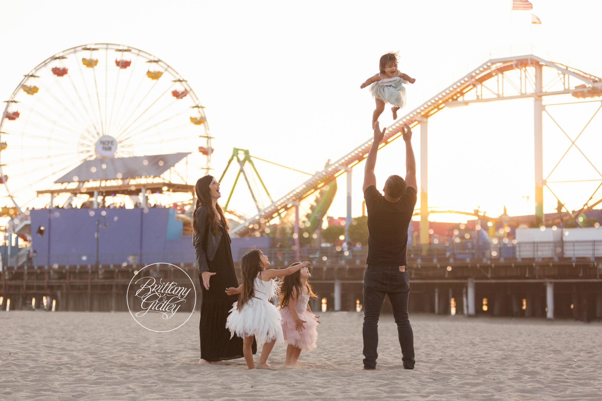Santa Monica Beach Photographer | Santa Monica Pier Dream Session | Photo Shoot at Pacific Park
