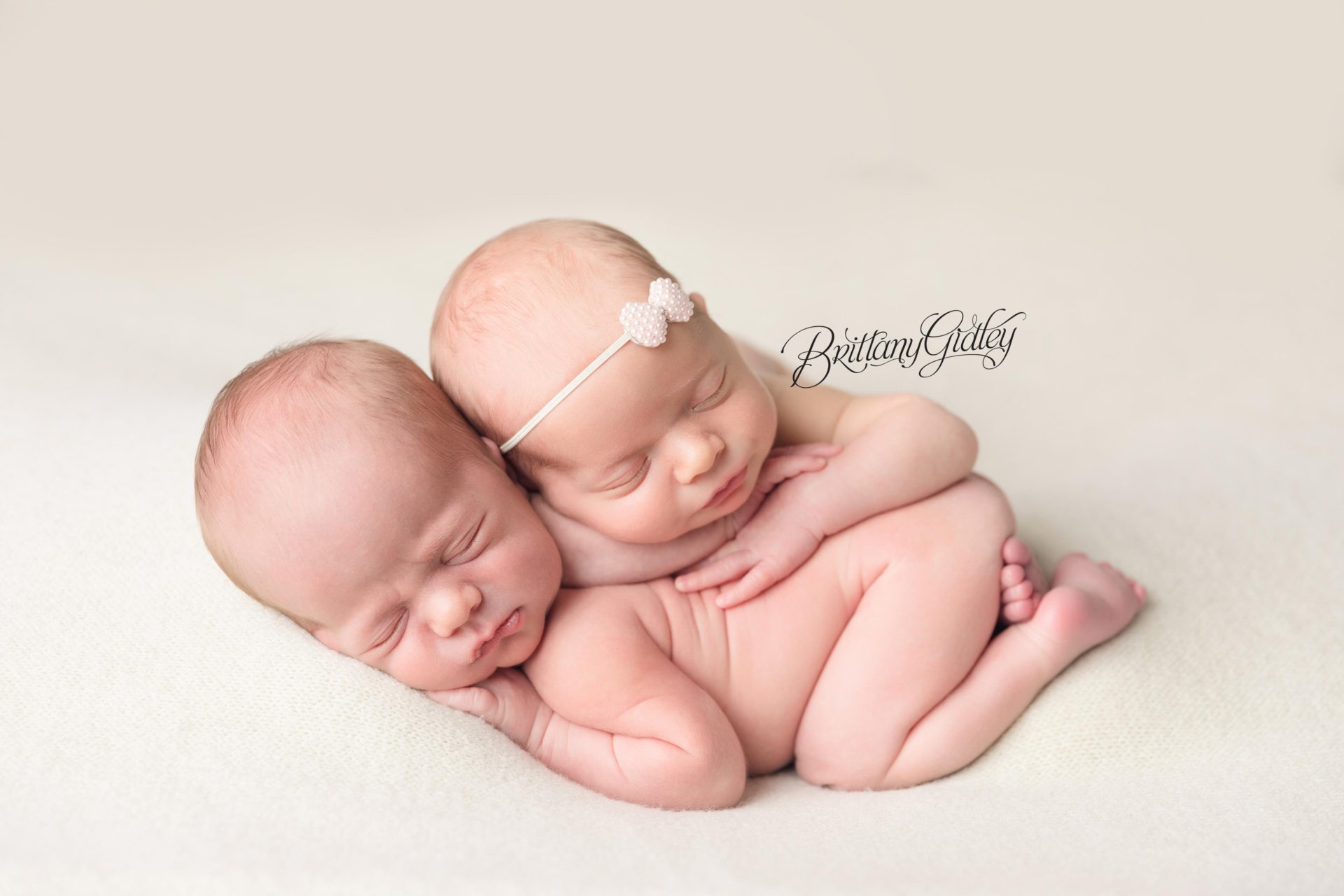 Twin Newborn Photographer | Introducing Jack & Annabelle