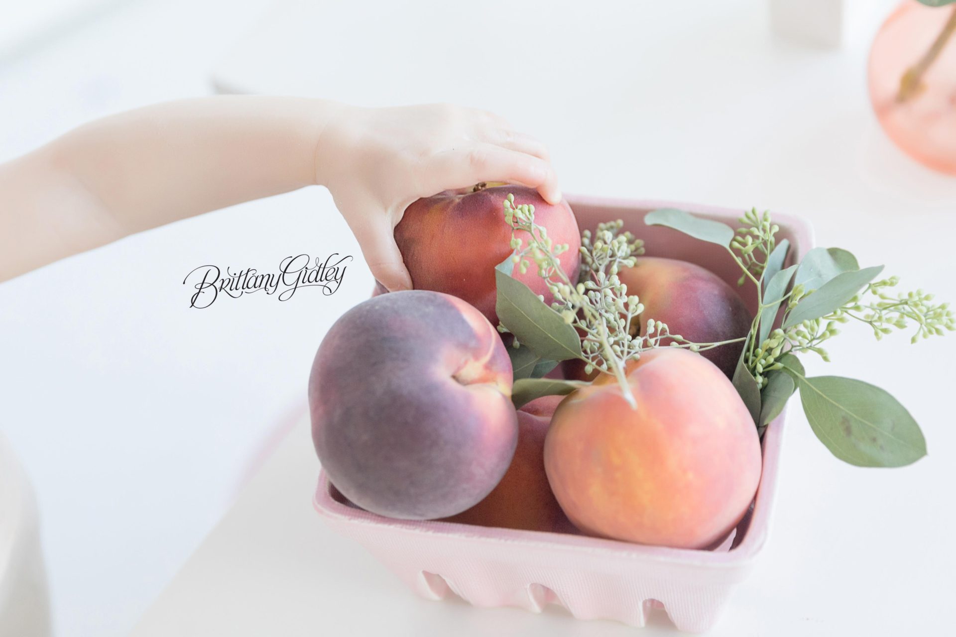 Peach Themed Birthday Party | Peach Cake Smash Photo Shoot