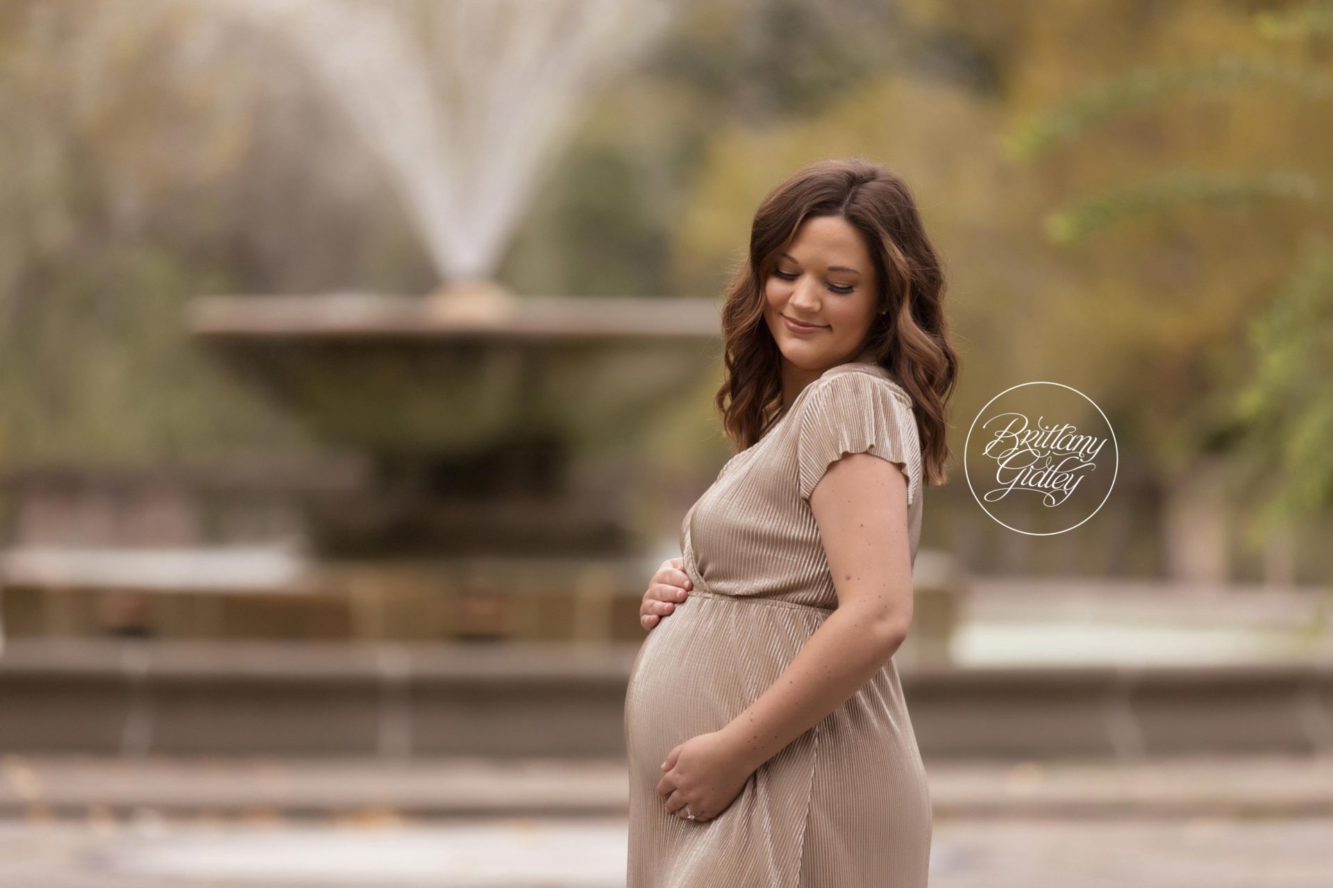 Best Maternity & Newborn Photography in Cleveland Ohio