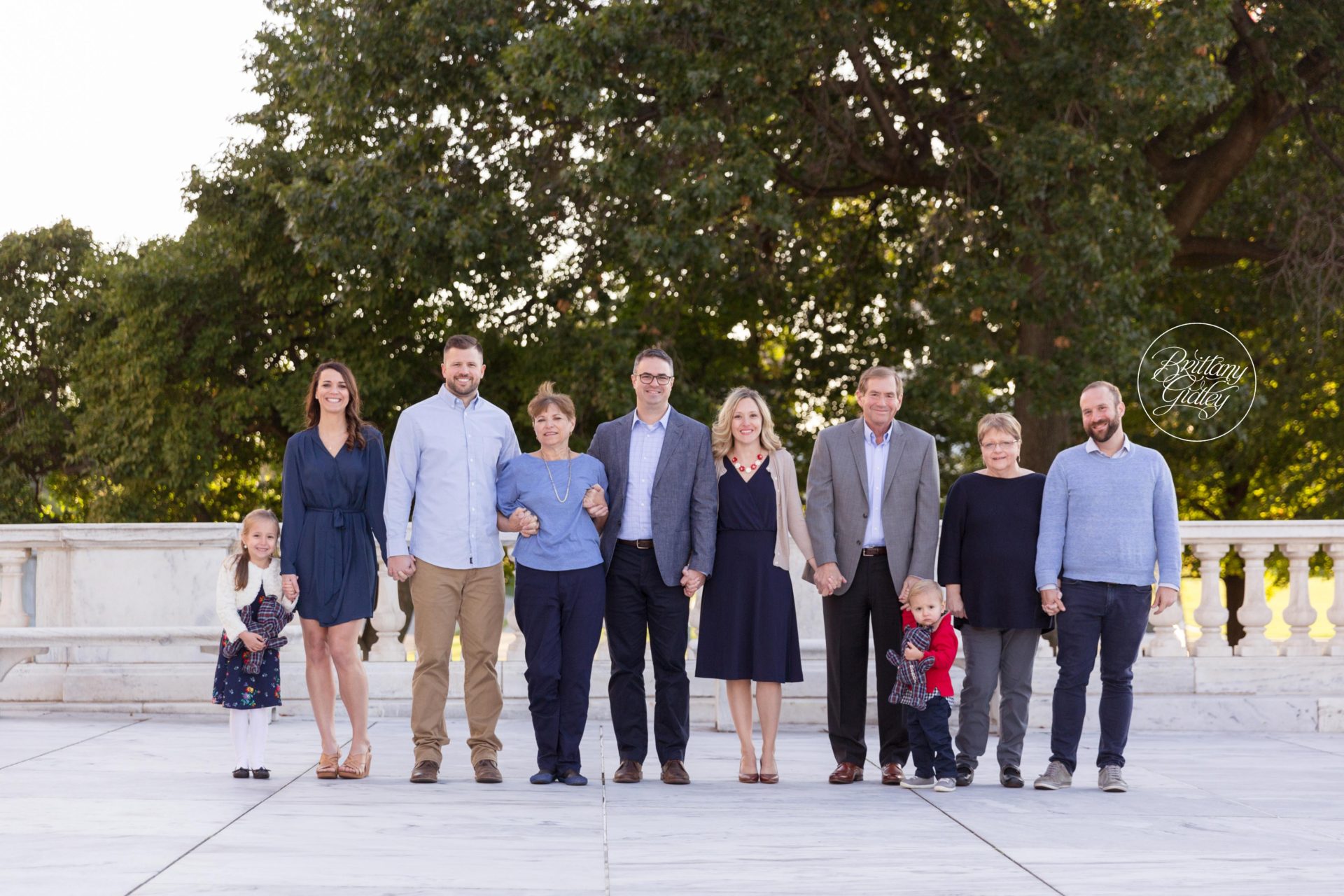 Extended Family Portraits | Family Photos With Grandparents | Cleveland, Ohio