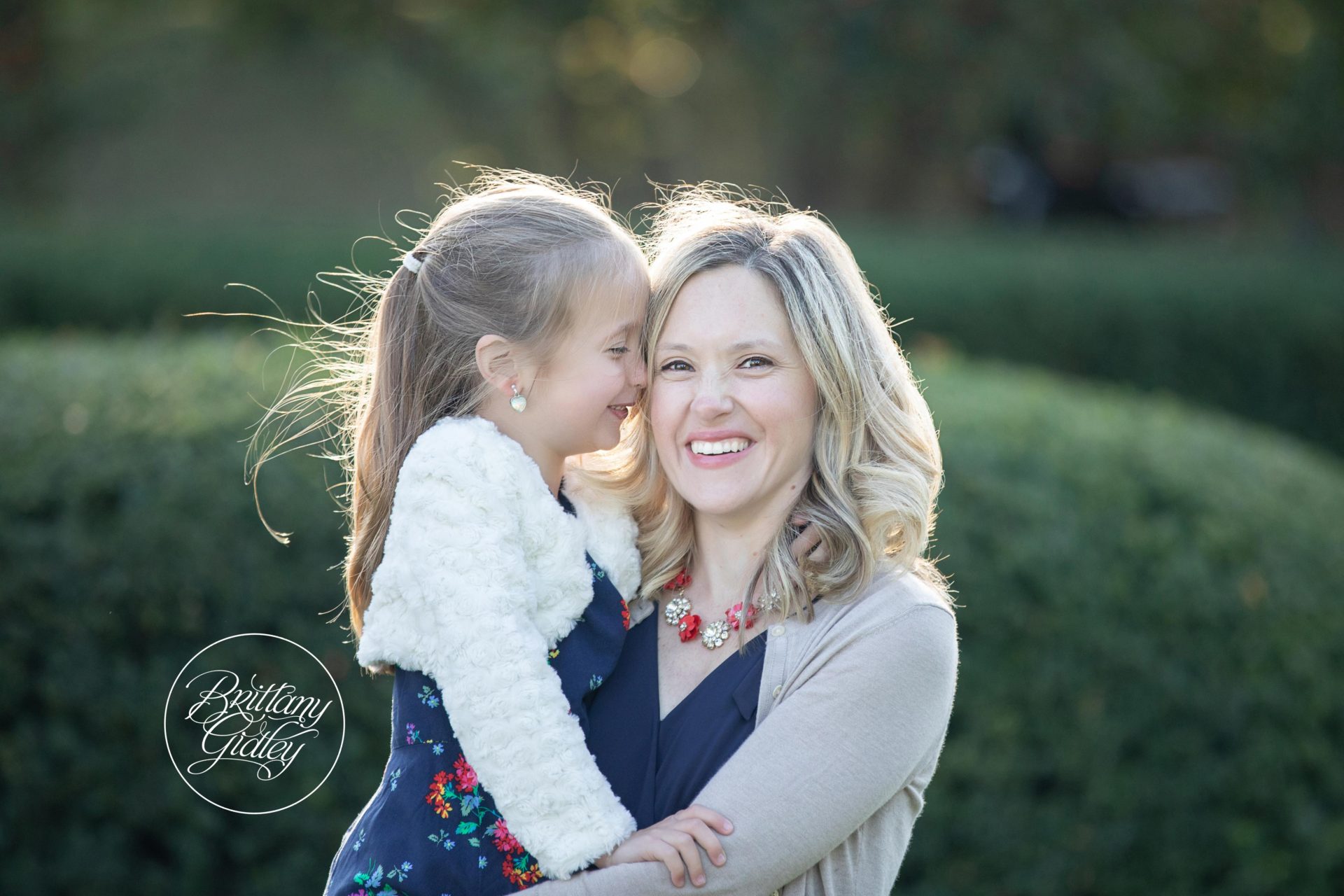 Extended Family Portraits | Family Photos With Grandparents | Cleveland, Ohio