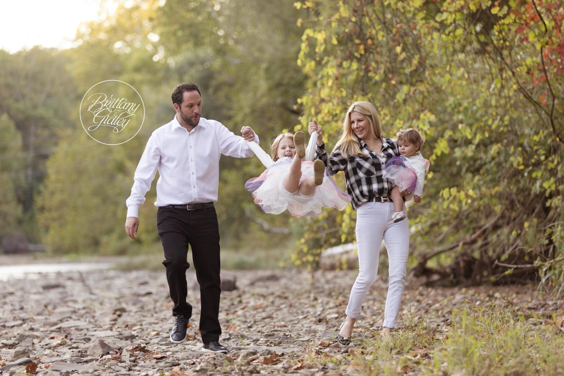 Family Photography | Downtown Gates Mills Ohio Photo Shoot