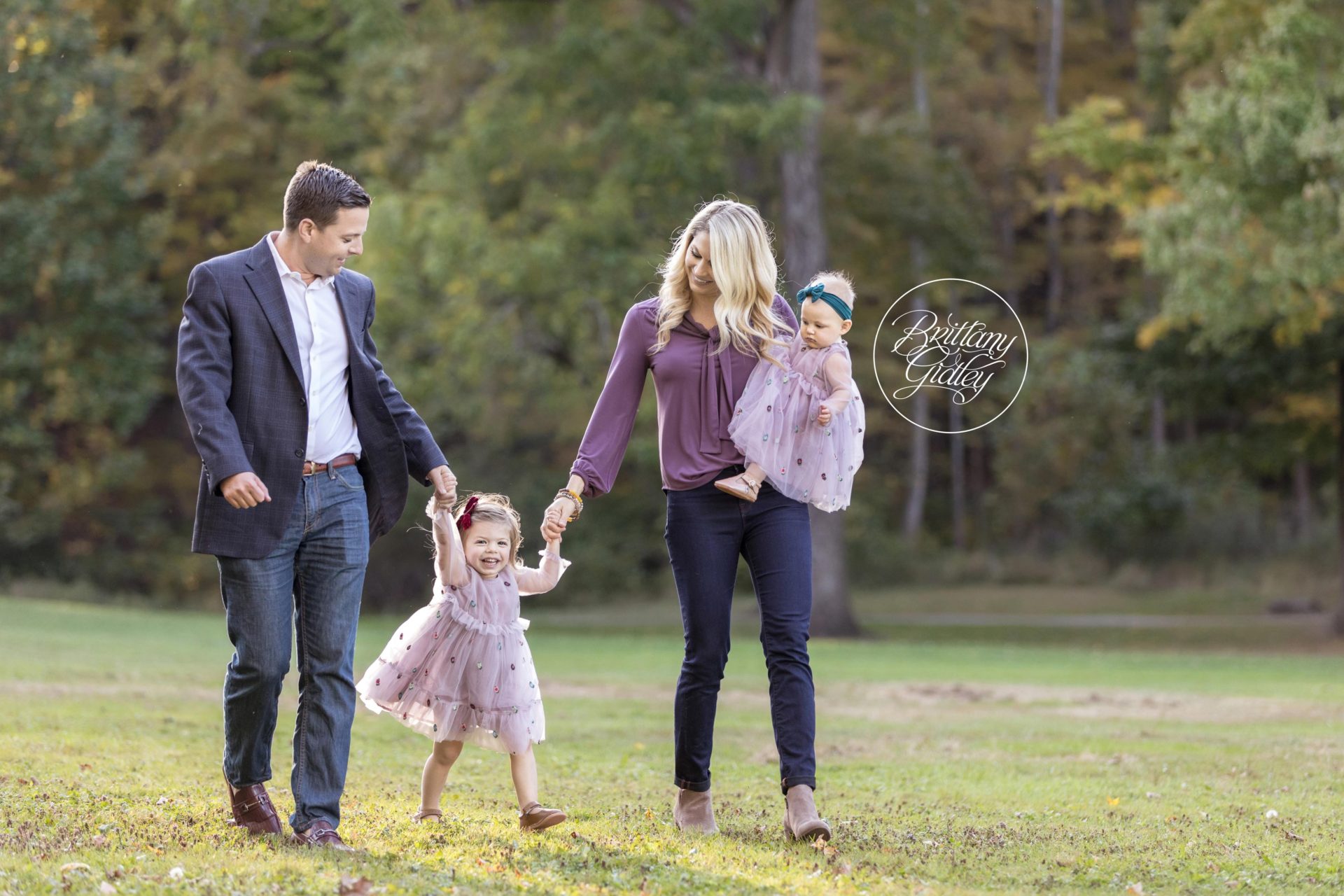 Squires Castle Cleveland Ohio | Photo Shoot at the iconic Squires Castle in Ohio in Autumn