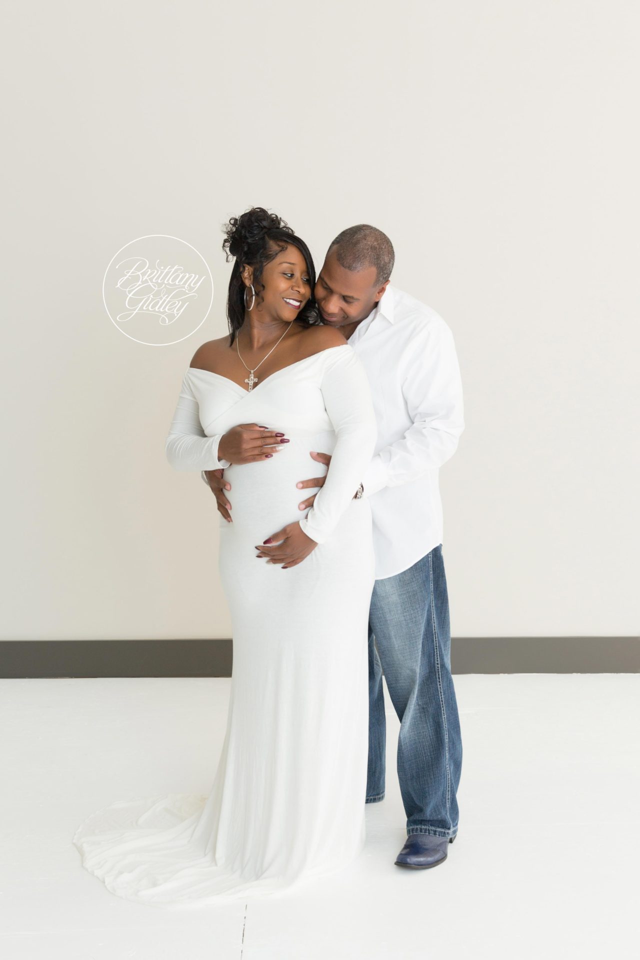 Gorgeous Maternity Photography Studio in Ohio