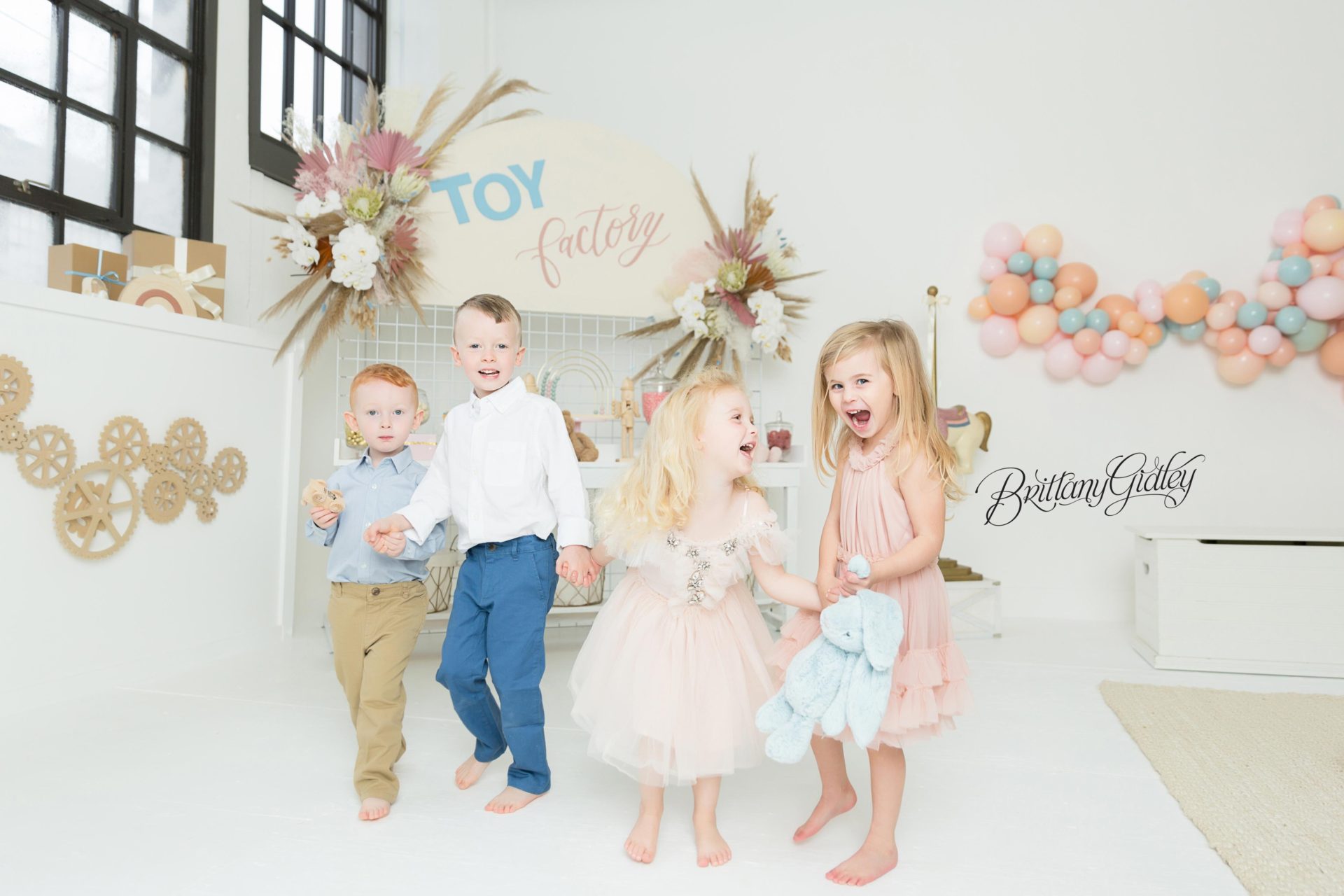Holiday Mini Sessions Cleveland Toy Factory