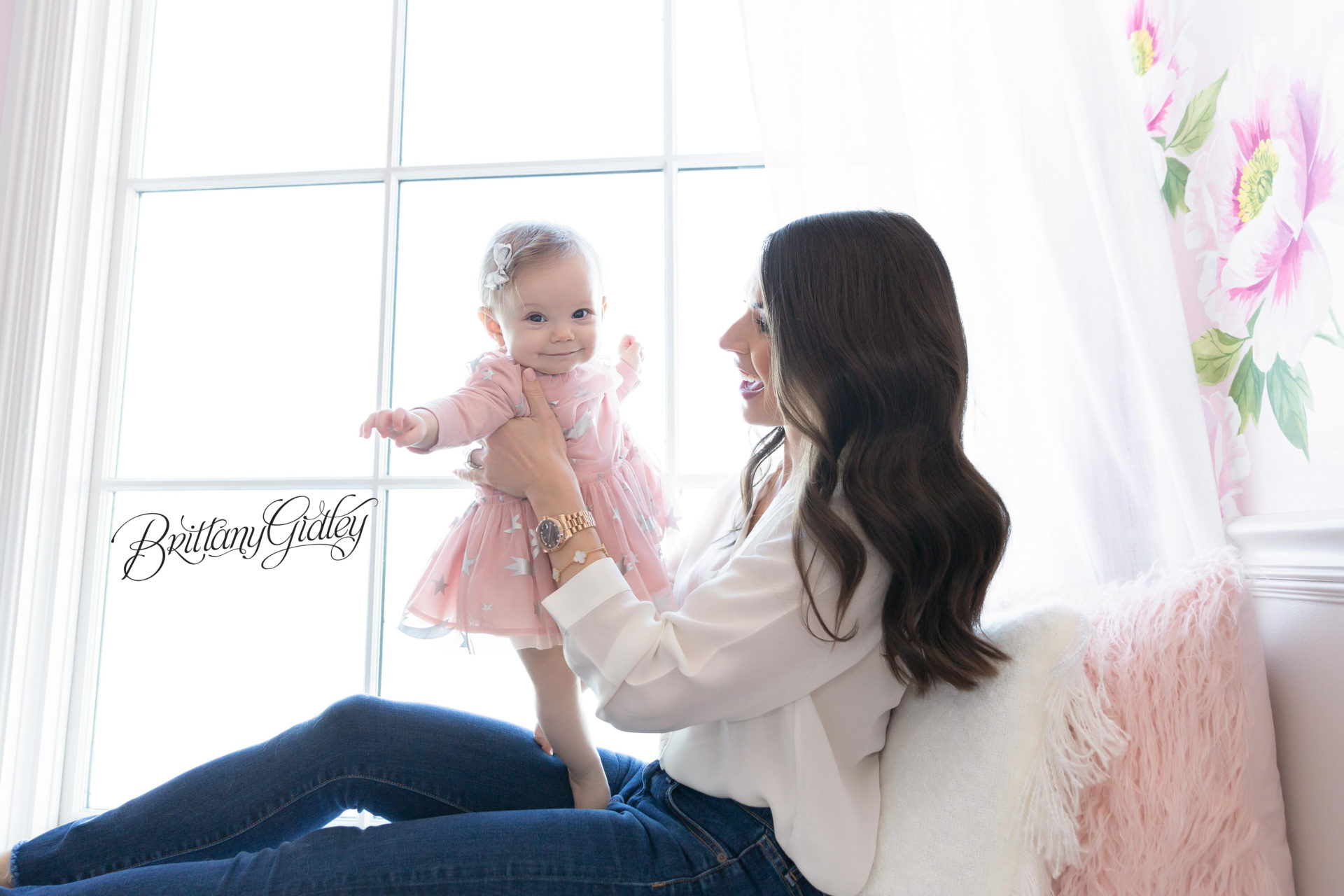 Bay Village Baby Photographer | Lily 6 Months