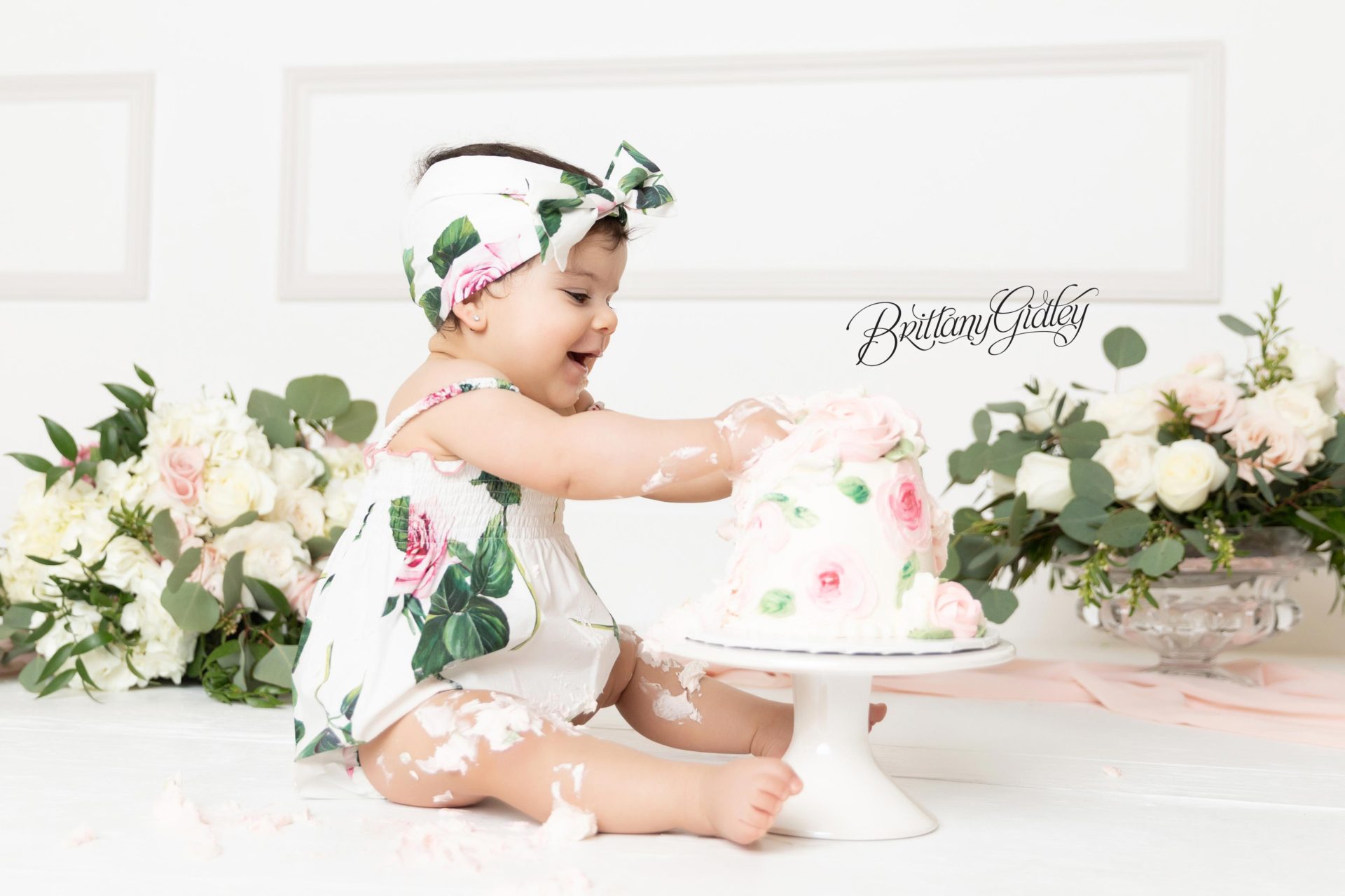 Flower Themed Cake Smash Photo Shoot