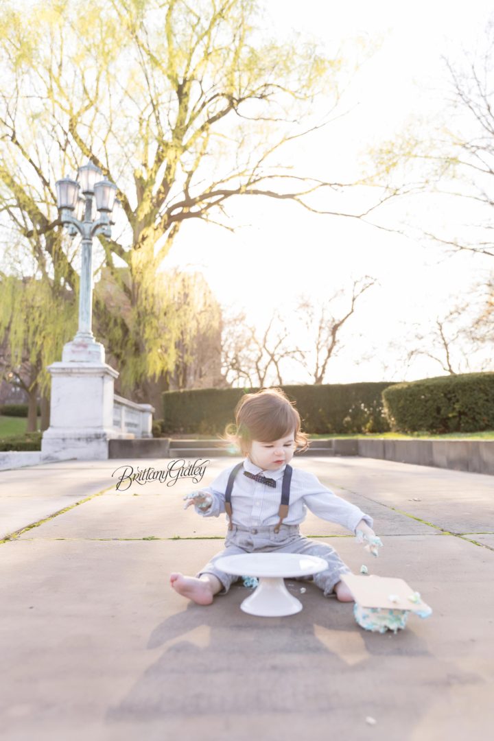 Outdoor Cake Smash Photo Shoot | Cameron 12 Months | Cleveland Museum of Art