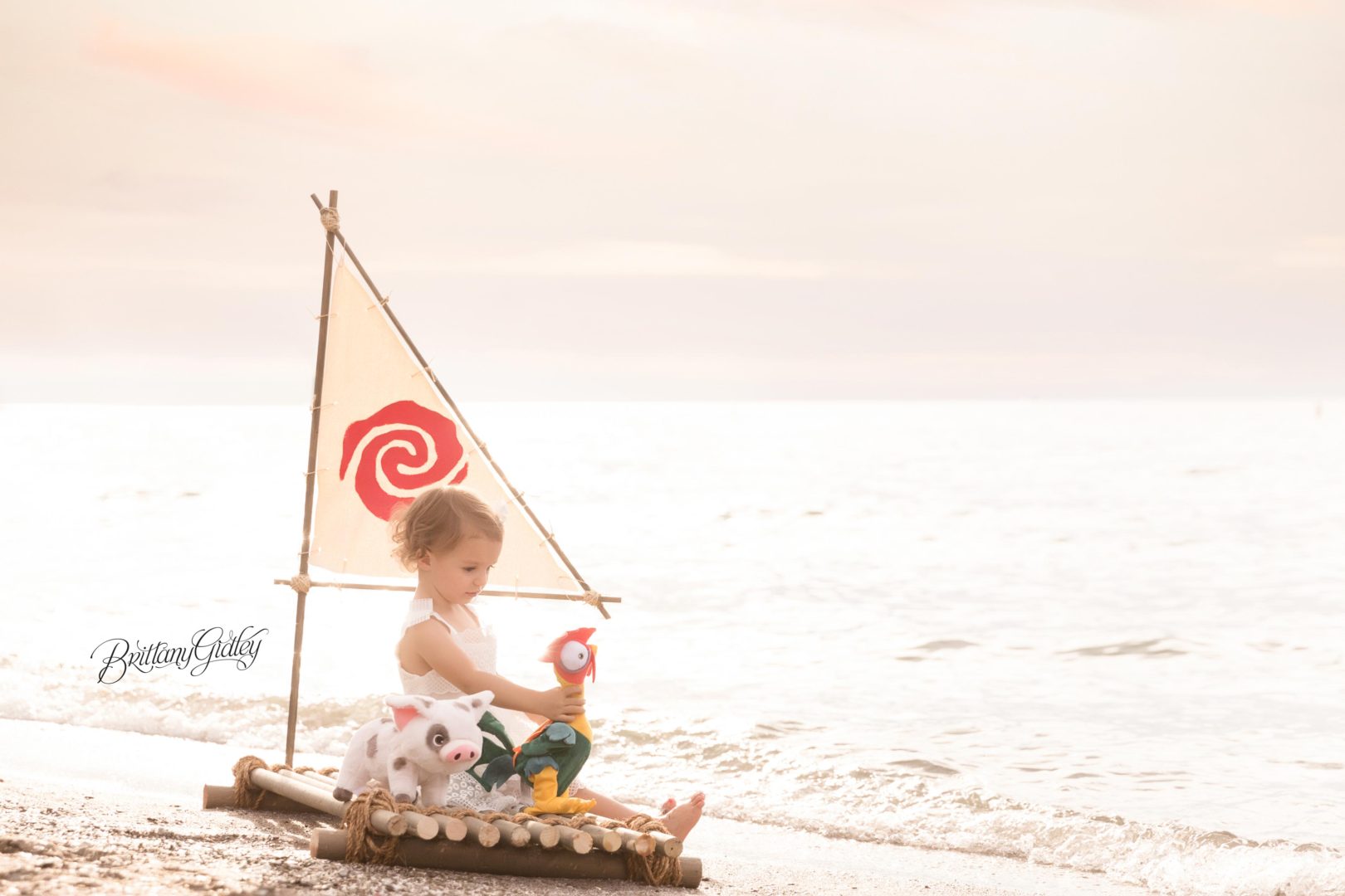 Moana Themed Photo Shoot | Moana Raft