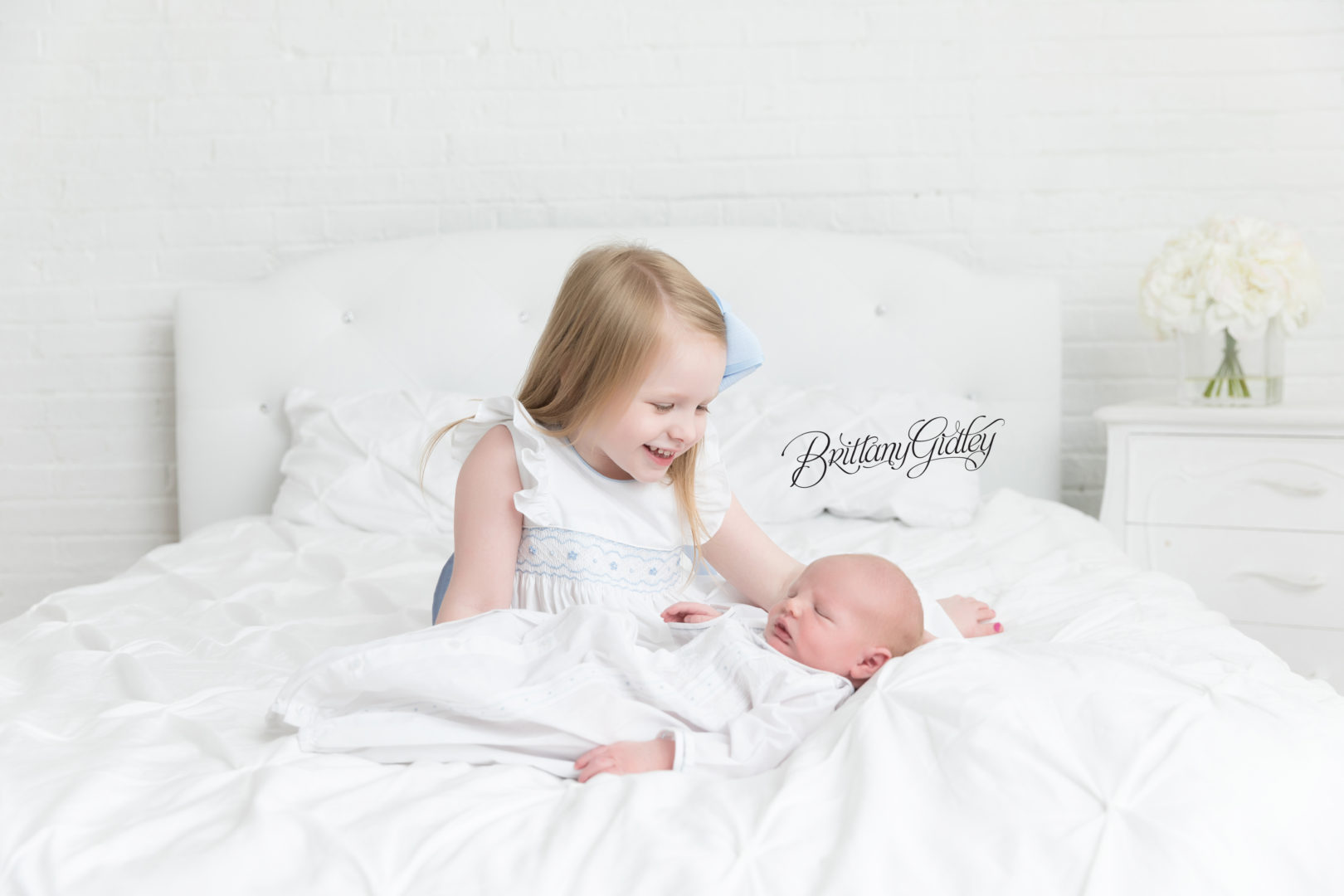 Professional Newborn Photos | Cleveland Ohio Newborn Pictures | Introducing Zachary