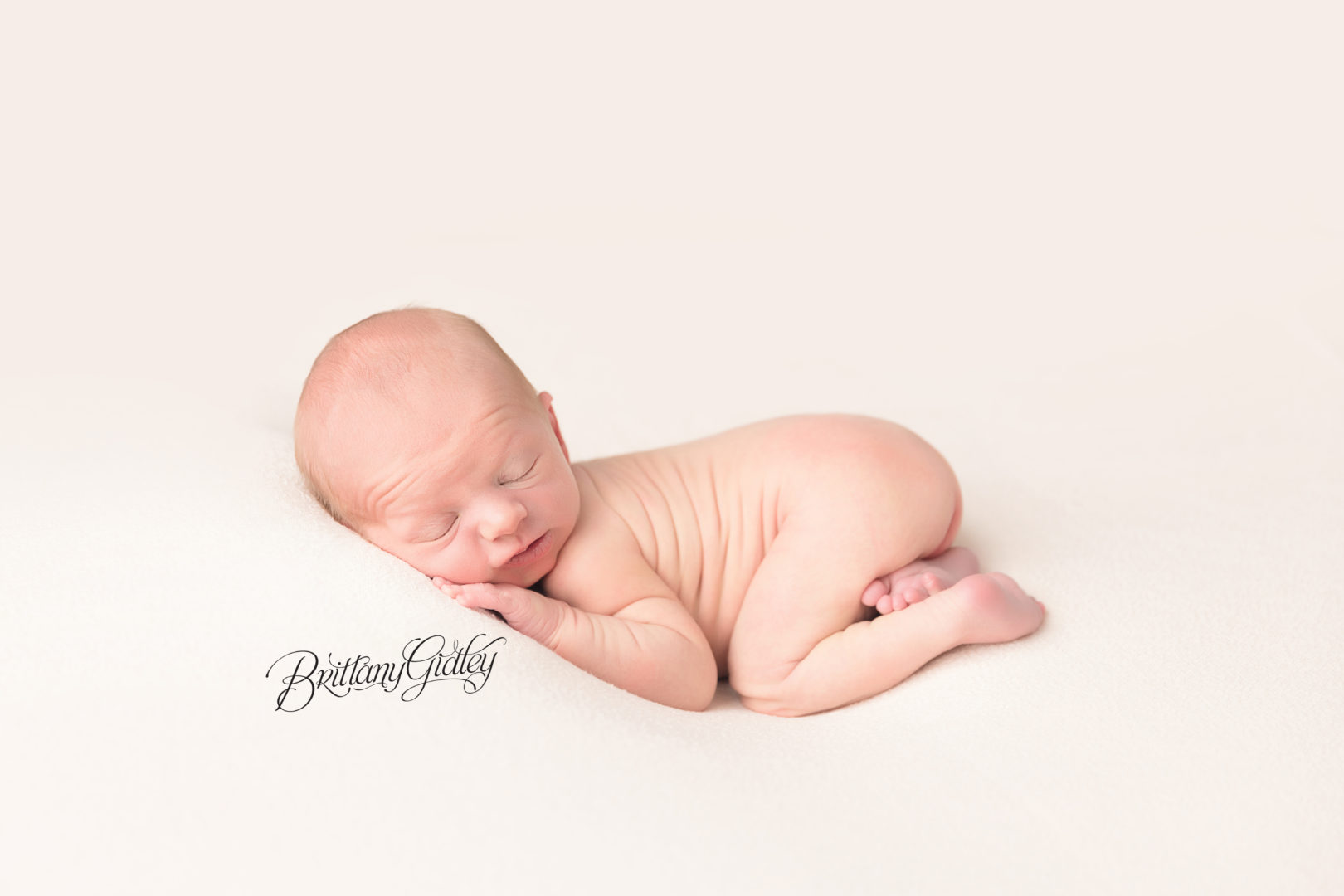 Wooster Ohio Newborn Photographer | Introducing Axel