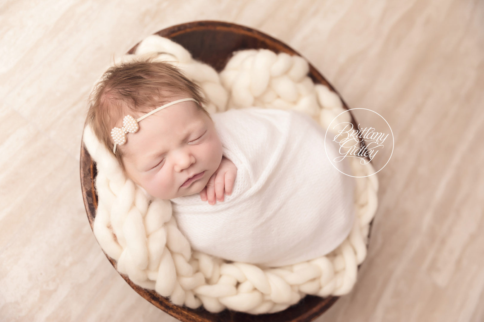 Baby Photo Studio Cleveland Ohio | Introducing Eddison
