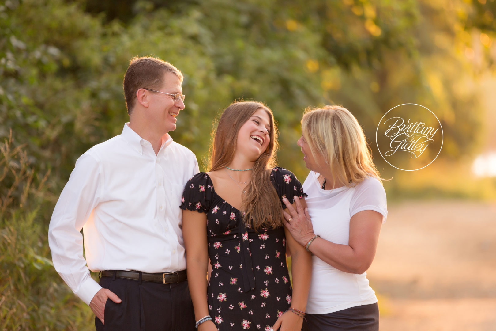 Cleveland Ohio Photographer | The Schrimsher Family | Edgewater Beach