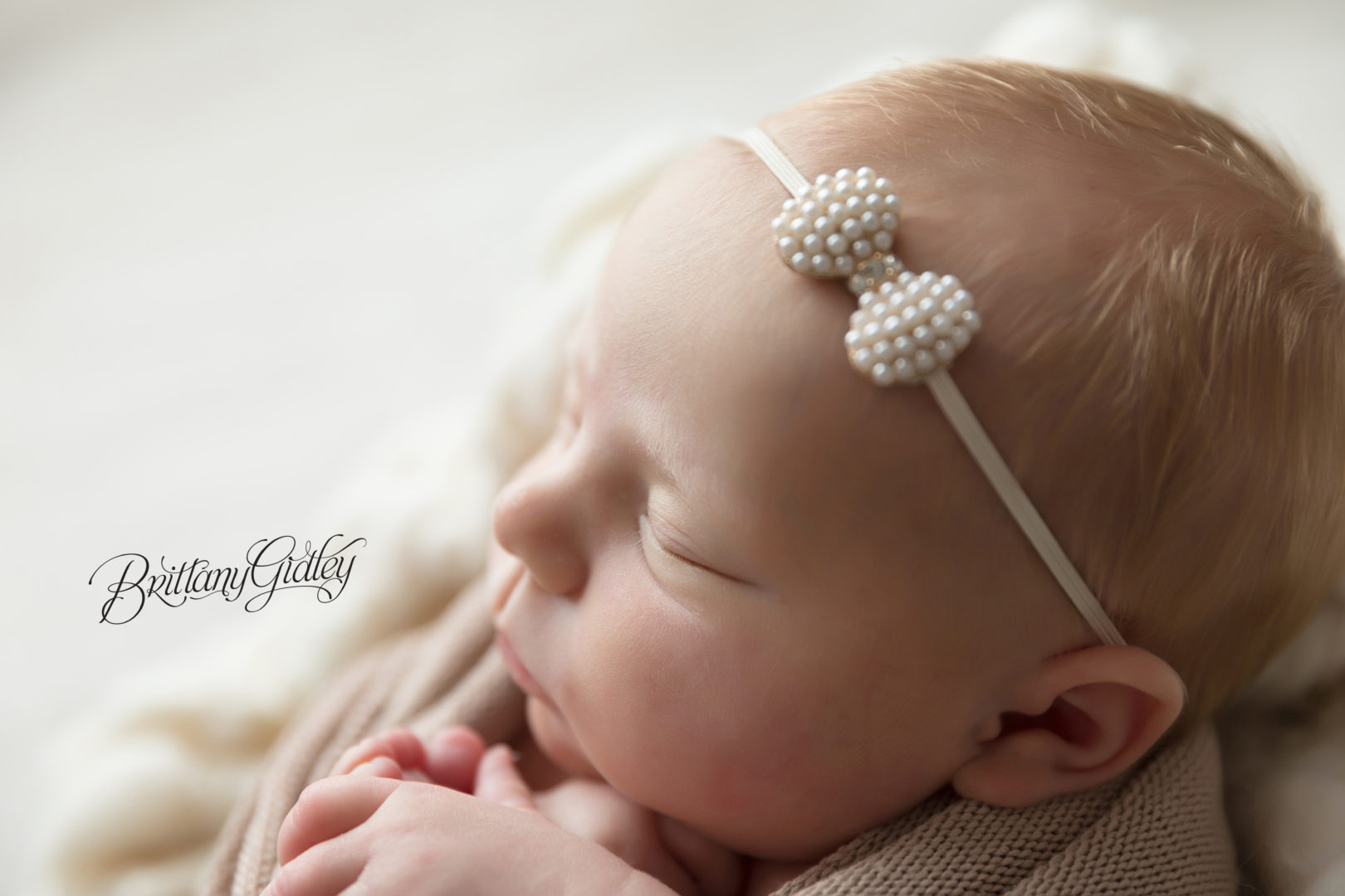 Professional Newborn Photographer | Introducing Layla