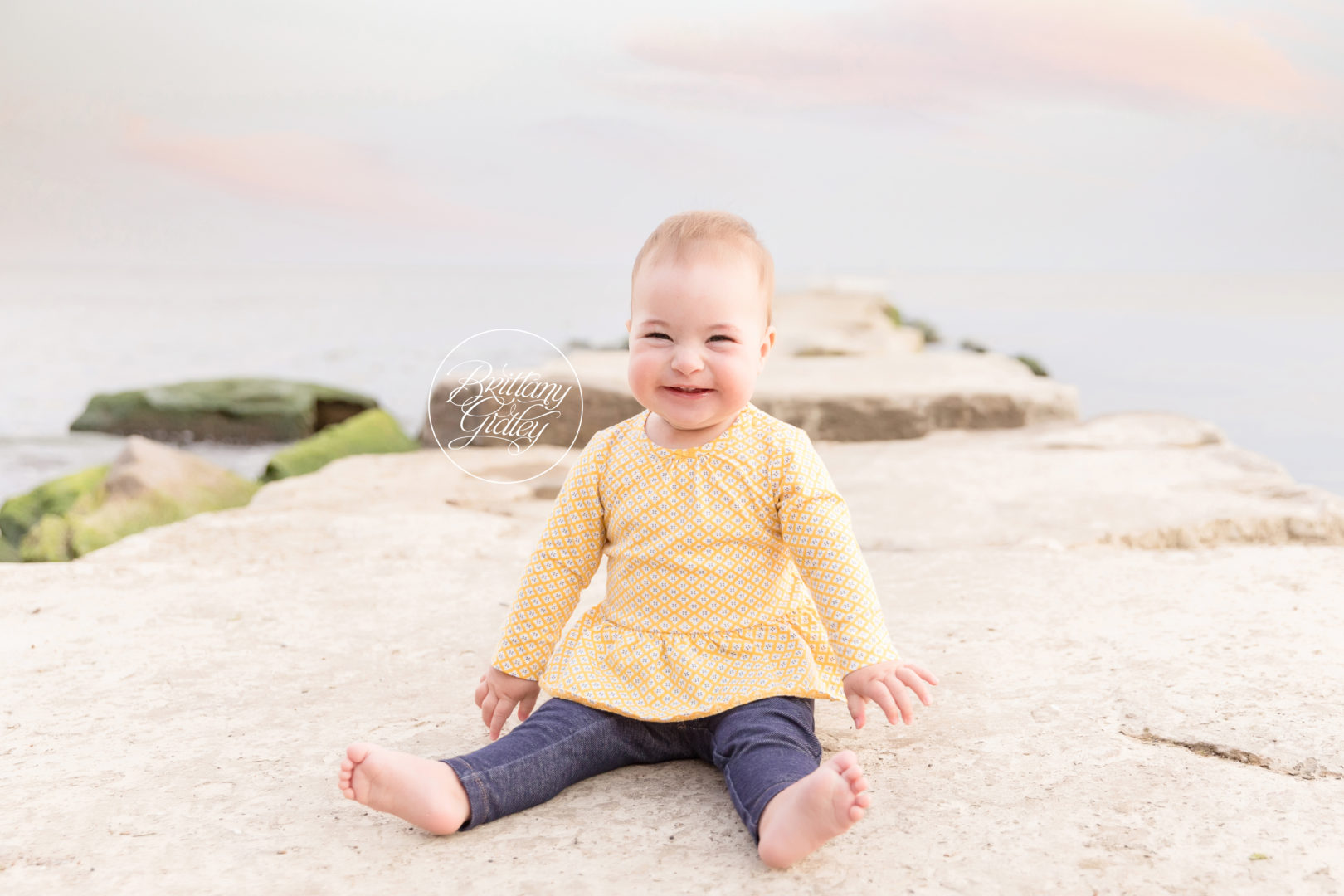 Huntington Beach Photo Shoot | Evie 9 Months