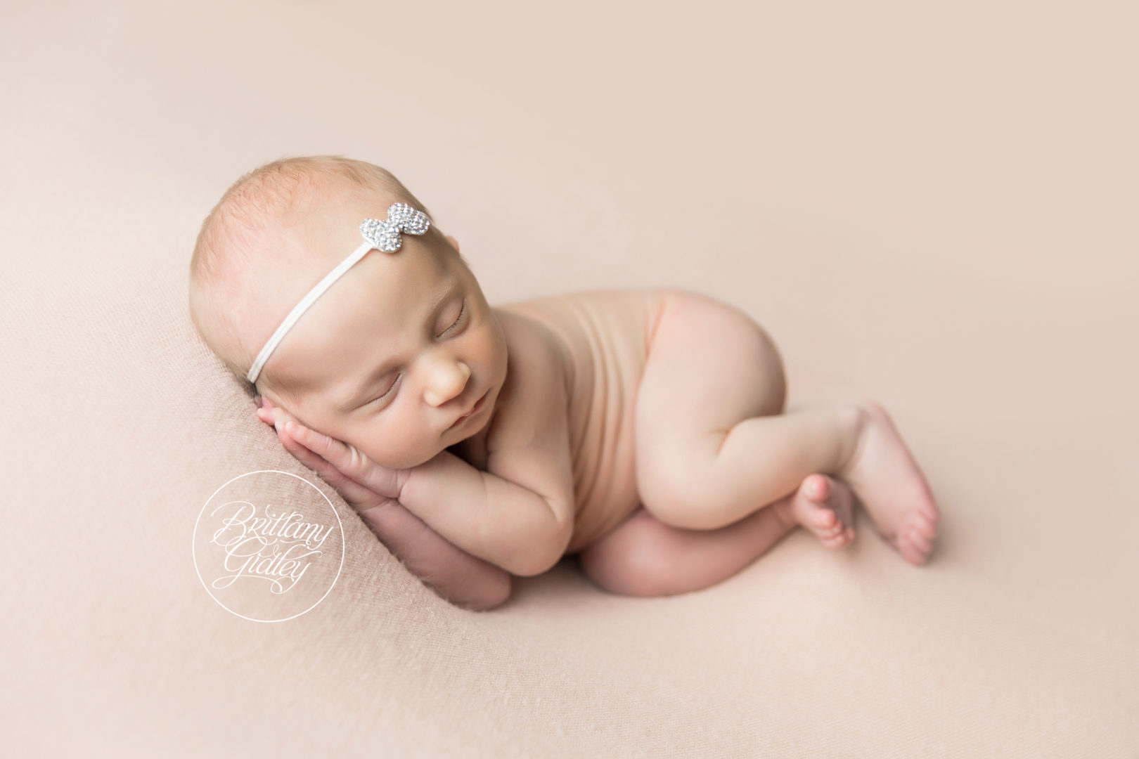 Newborn Photography in Cleveland Ohio | Introducing Sophia