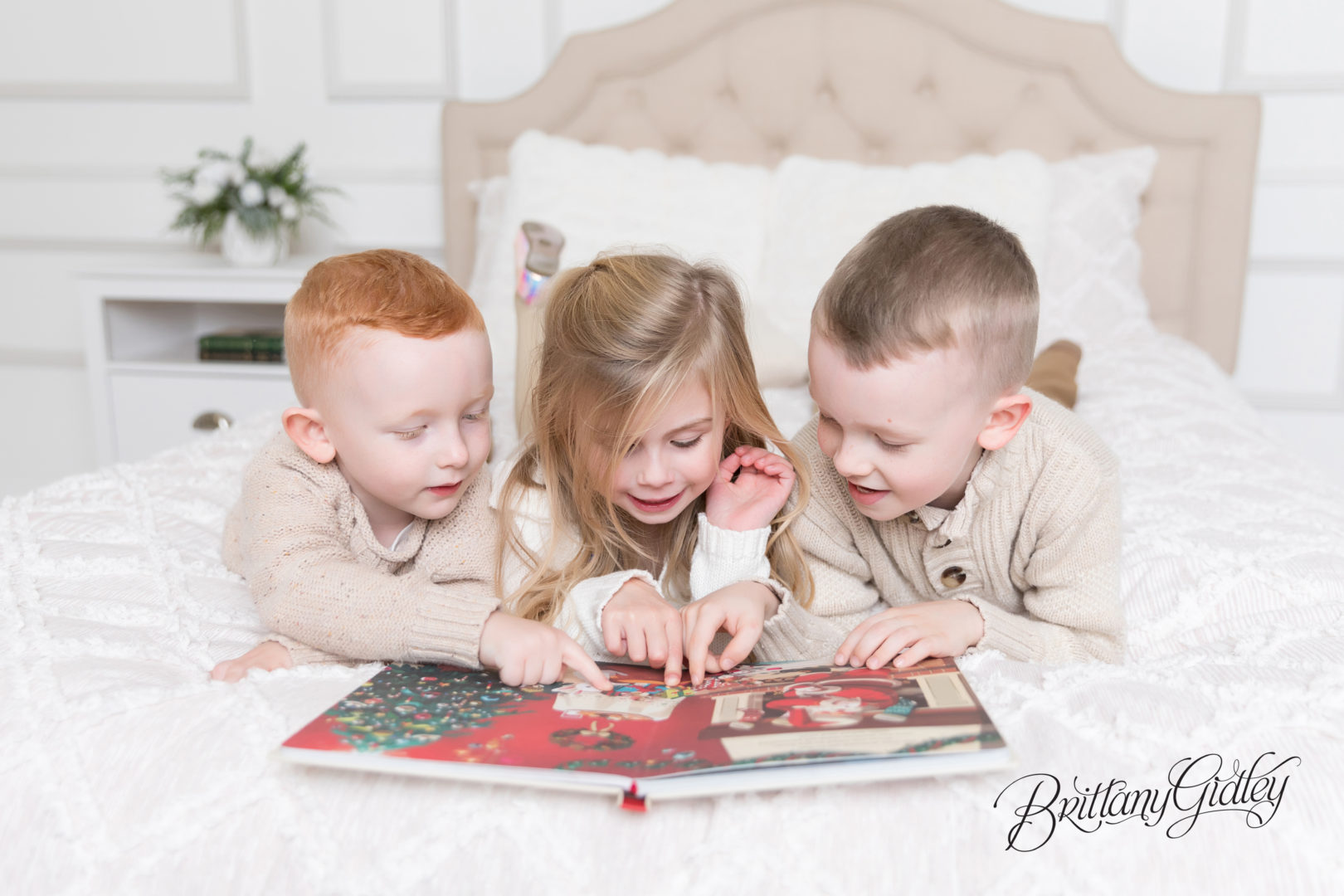 Cozy Christmas Themed Photo Shoot