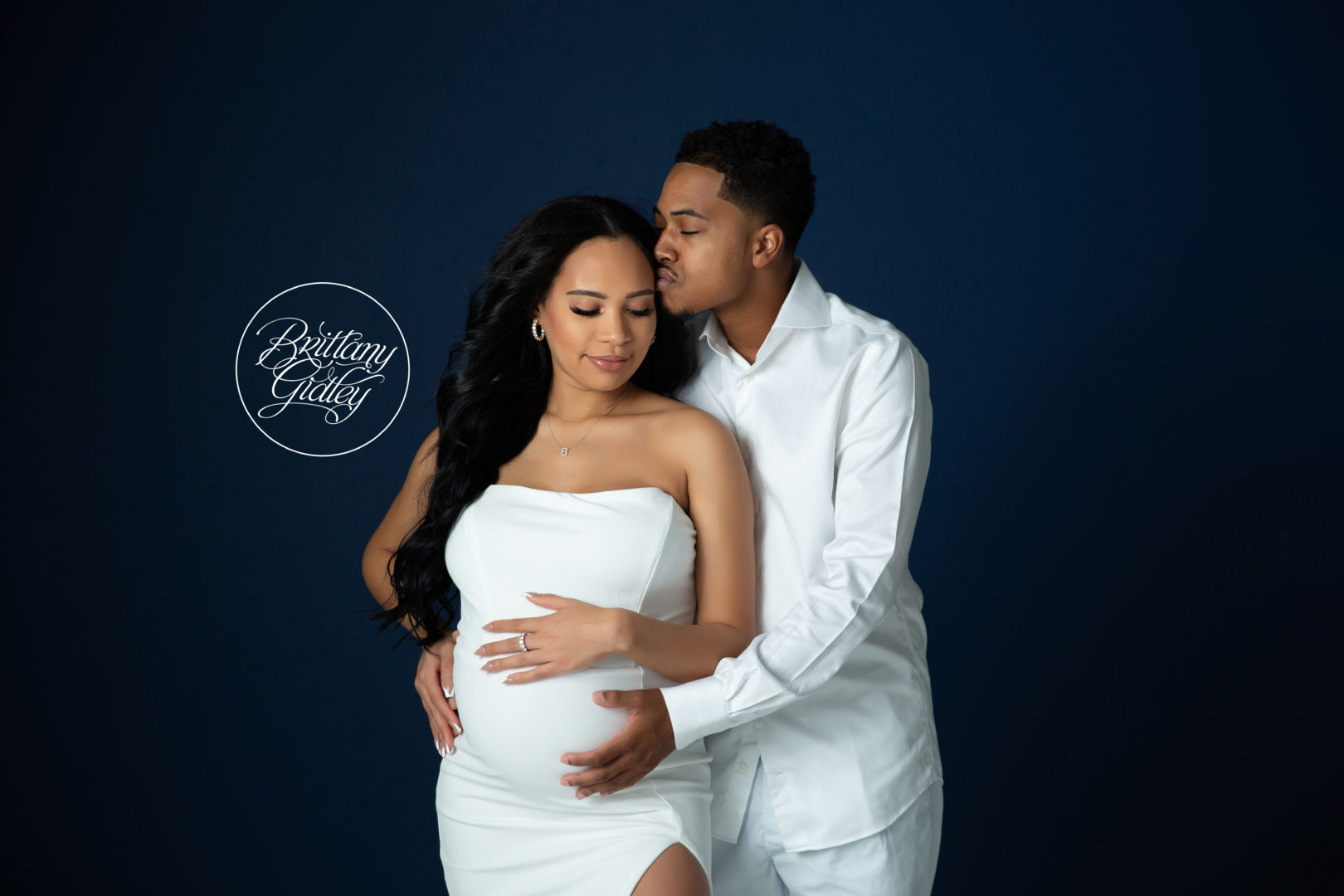Luxury Maternity Photography | Waiting on Baby Brown