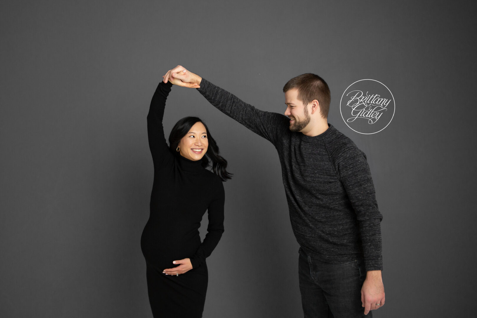Pregnancy Photo Shoot Posing Ideas