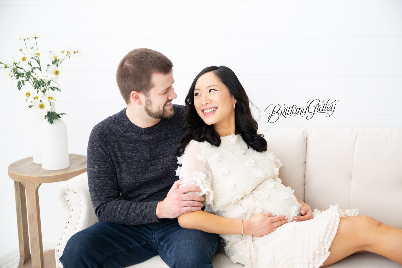 Pregnancy Photo Shoot Posing Ideas