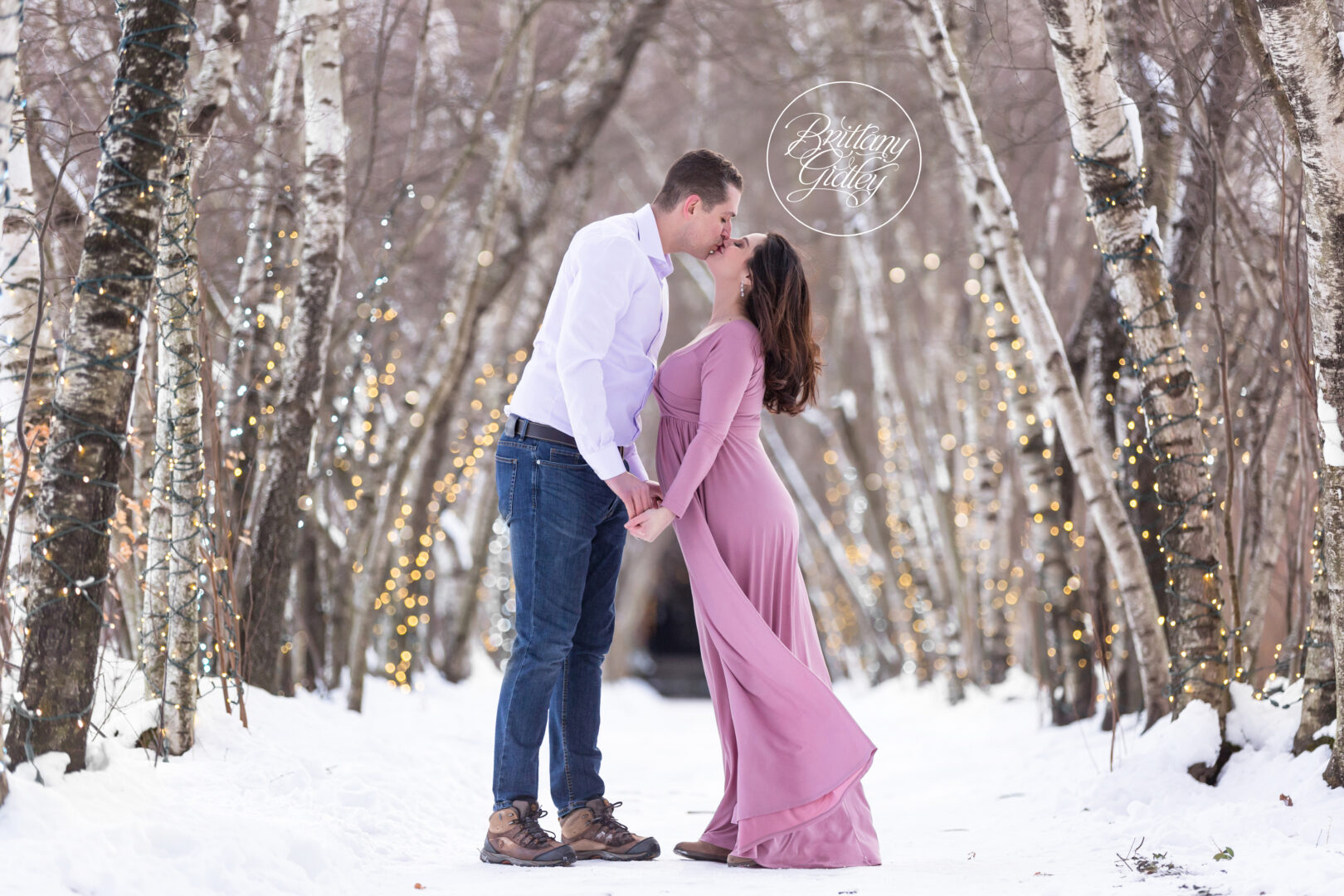 Snow Maternity Pictures