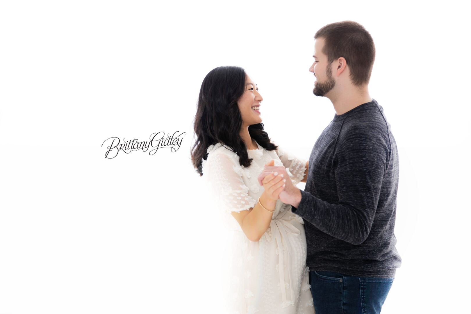 Cleveland Ohio Maternity Studio | Waiting on Baby Rummel