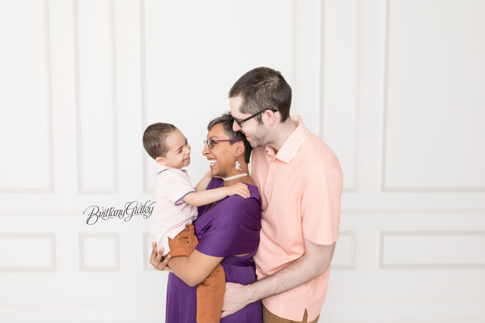 Cleveland Pregnancy Photo Studio