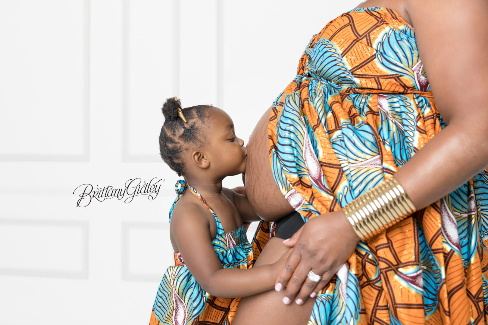 Mother and Daughter Pregnancy Pictures