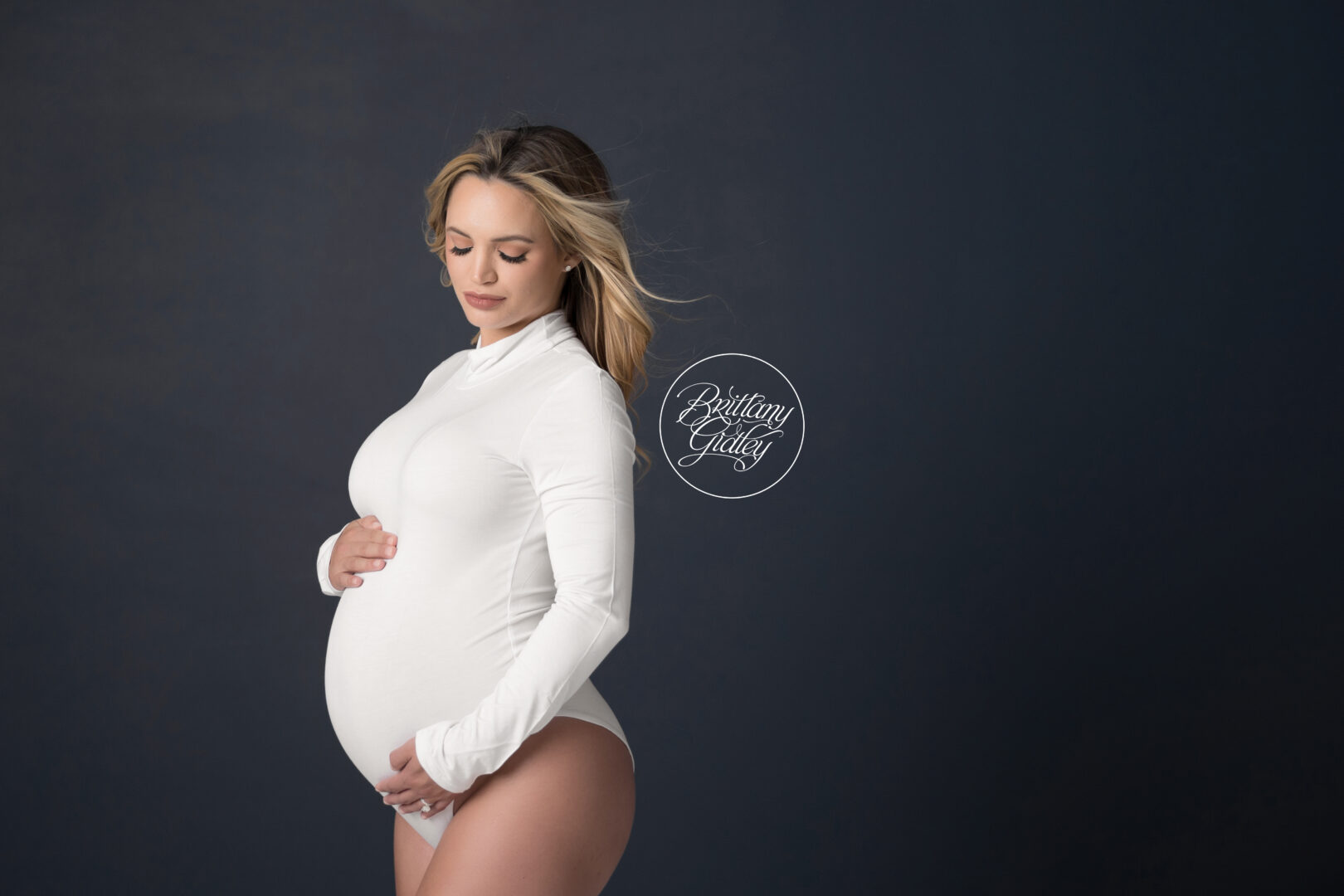 Pregnancy Photo Shoot | Brecksville Maternity Photographer