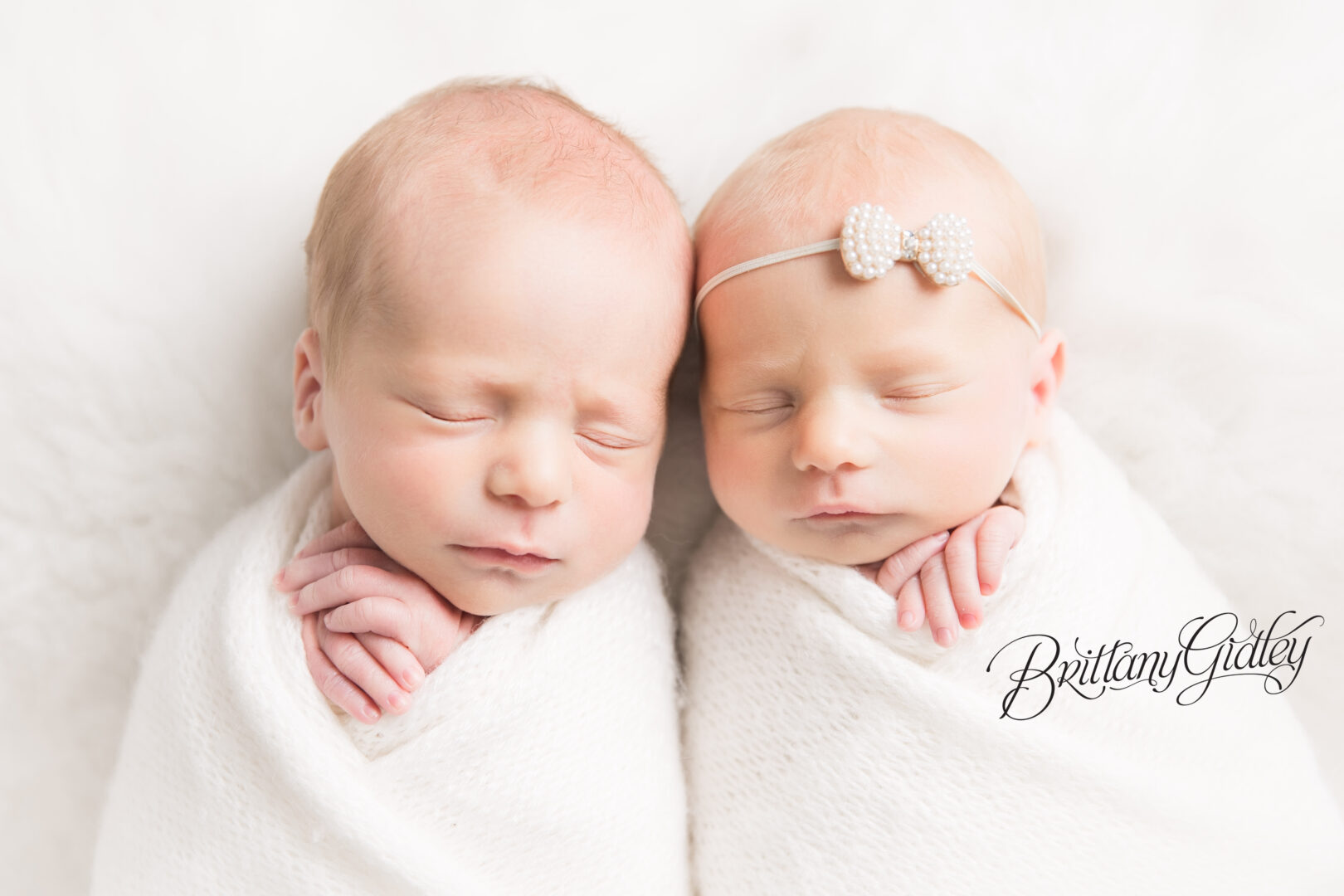 Newborn Photo Shoot Twins