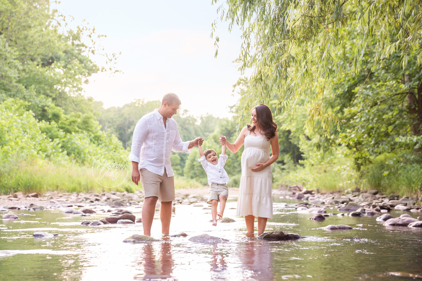 Pregnancy and Family Photographer