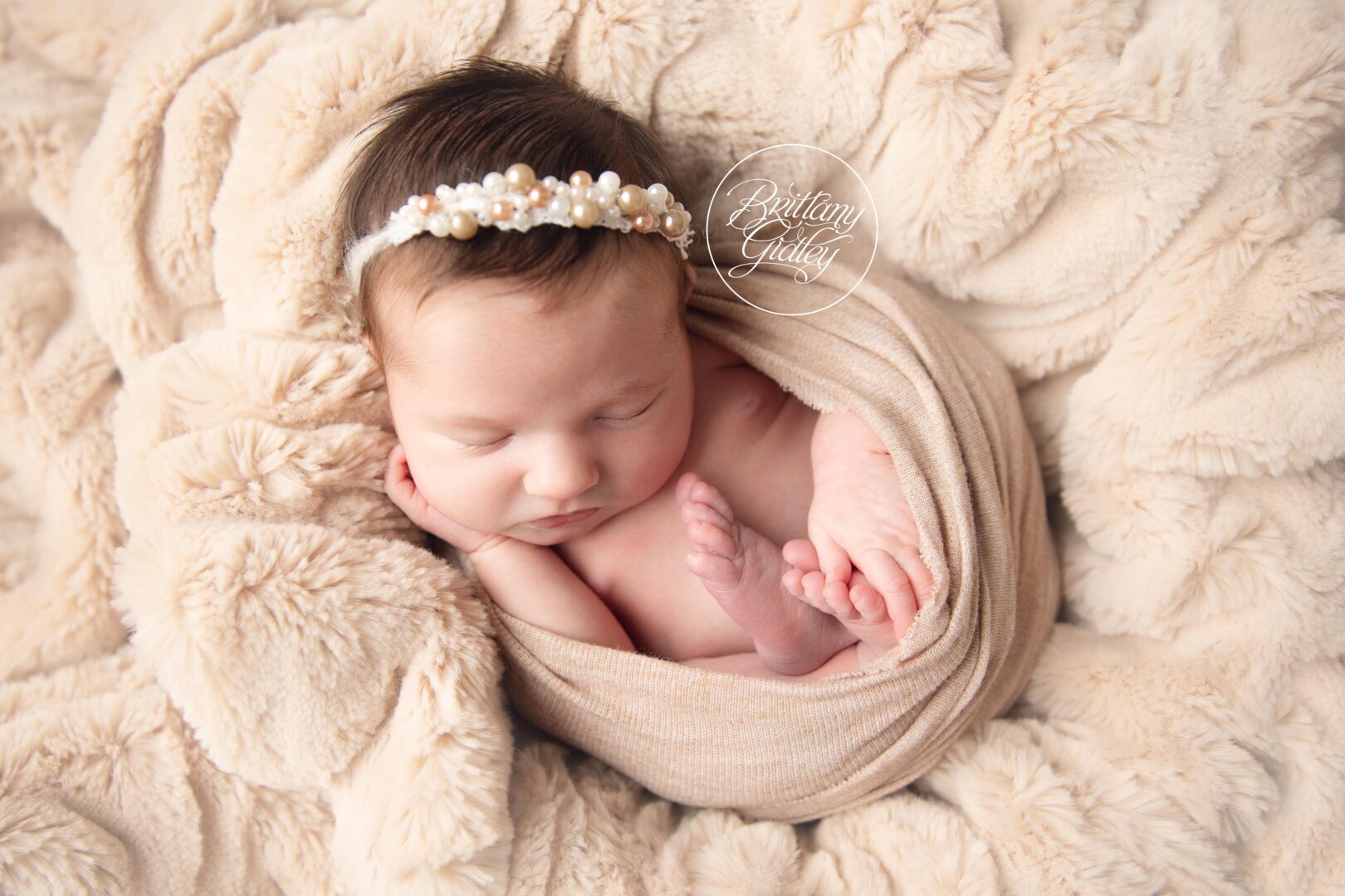 Best Cleveland Photographers | Broadview Heights Newborn Photography