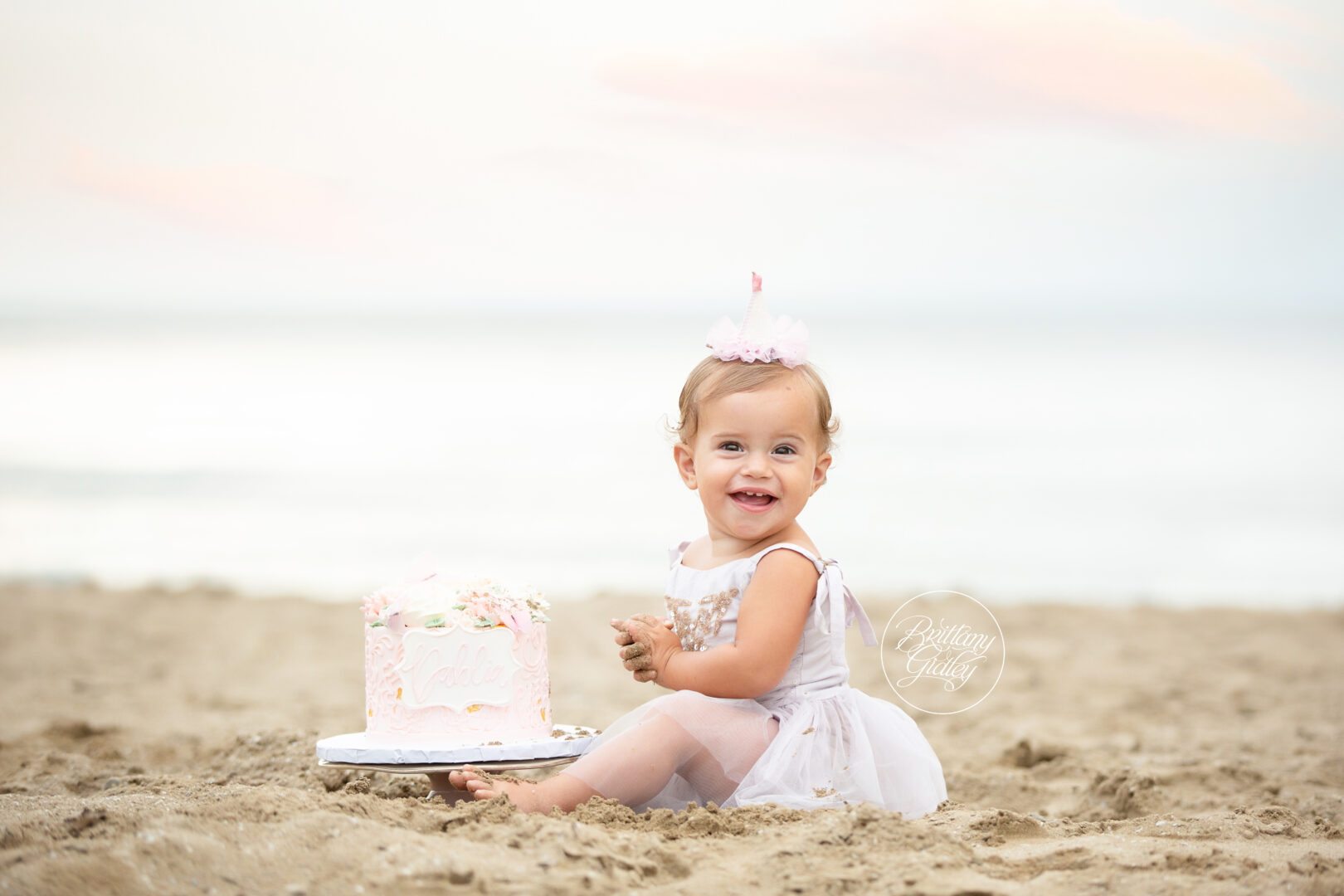 Cake Smash Dream Session | White Flower Cake