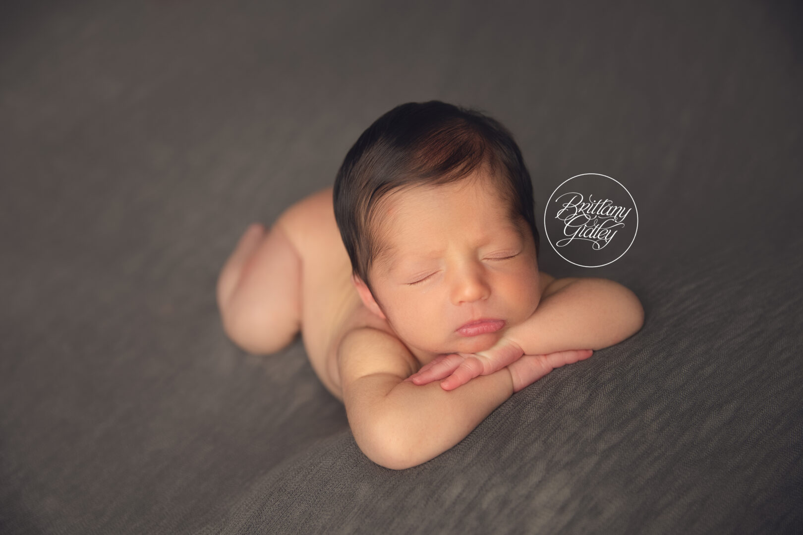 Newborn Baby Photo Shoot | Brecksville Newborn Photography