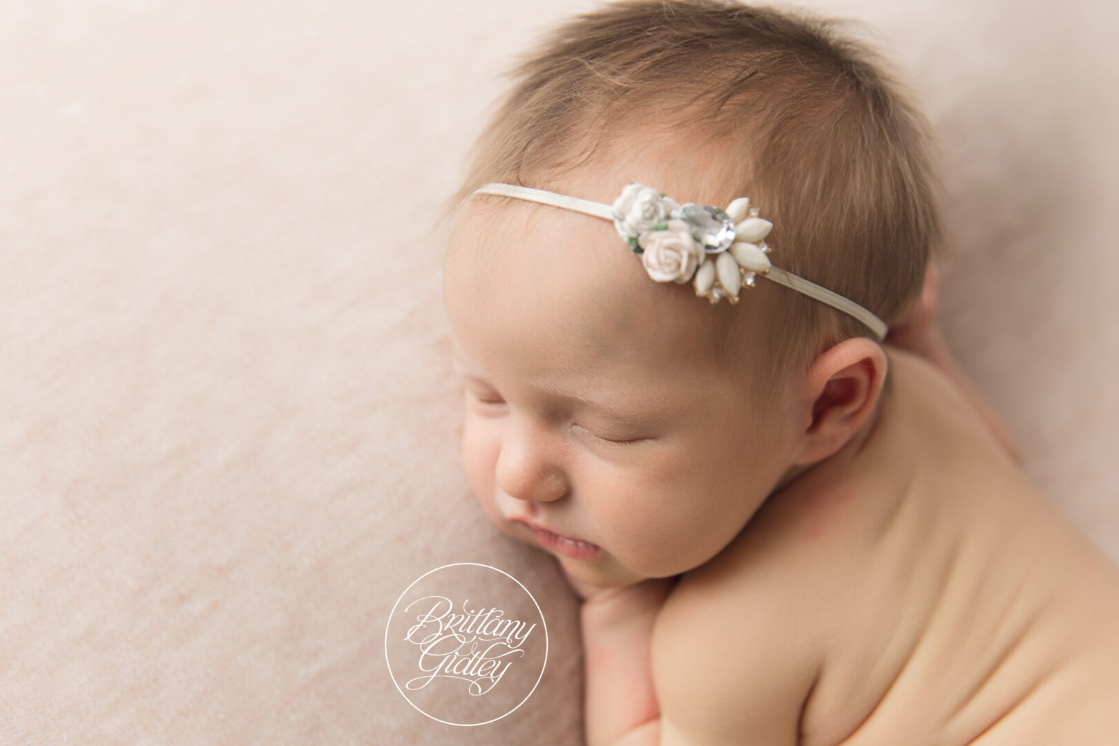 Newborn Baby Photographer | Medina Ohio Newborn Photography