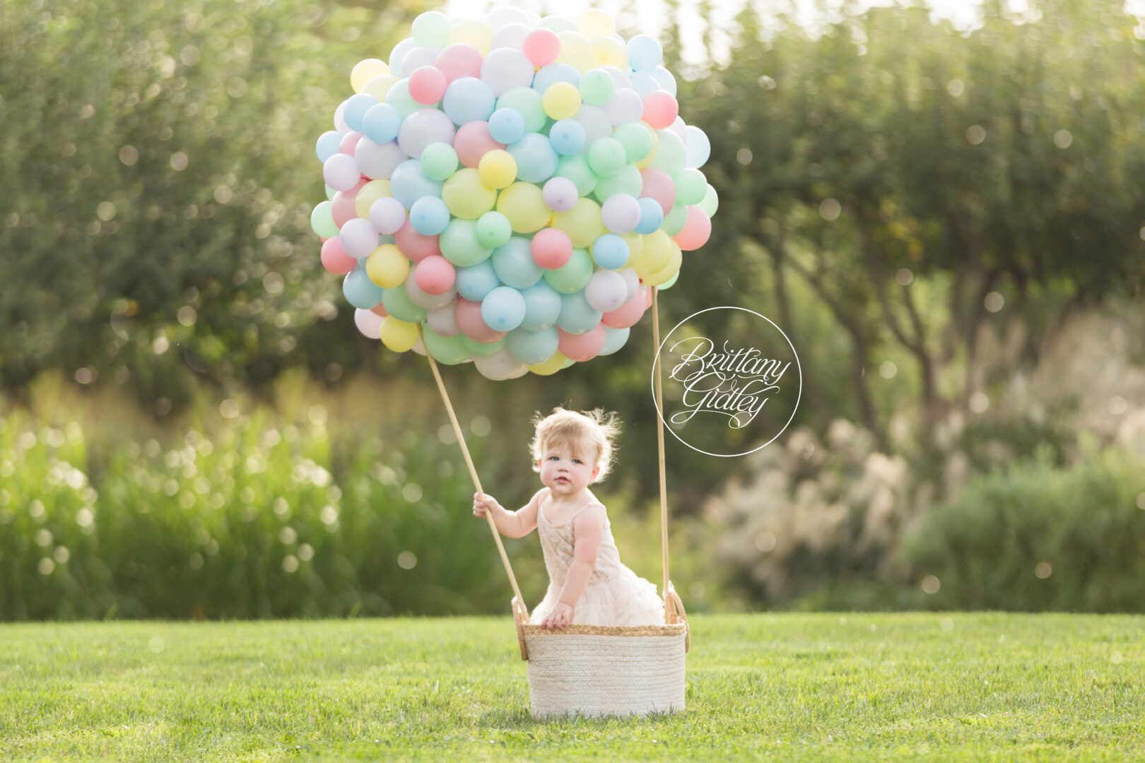 Hot Air Balloon Themed Photo Shoot