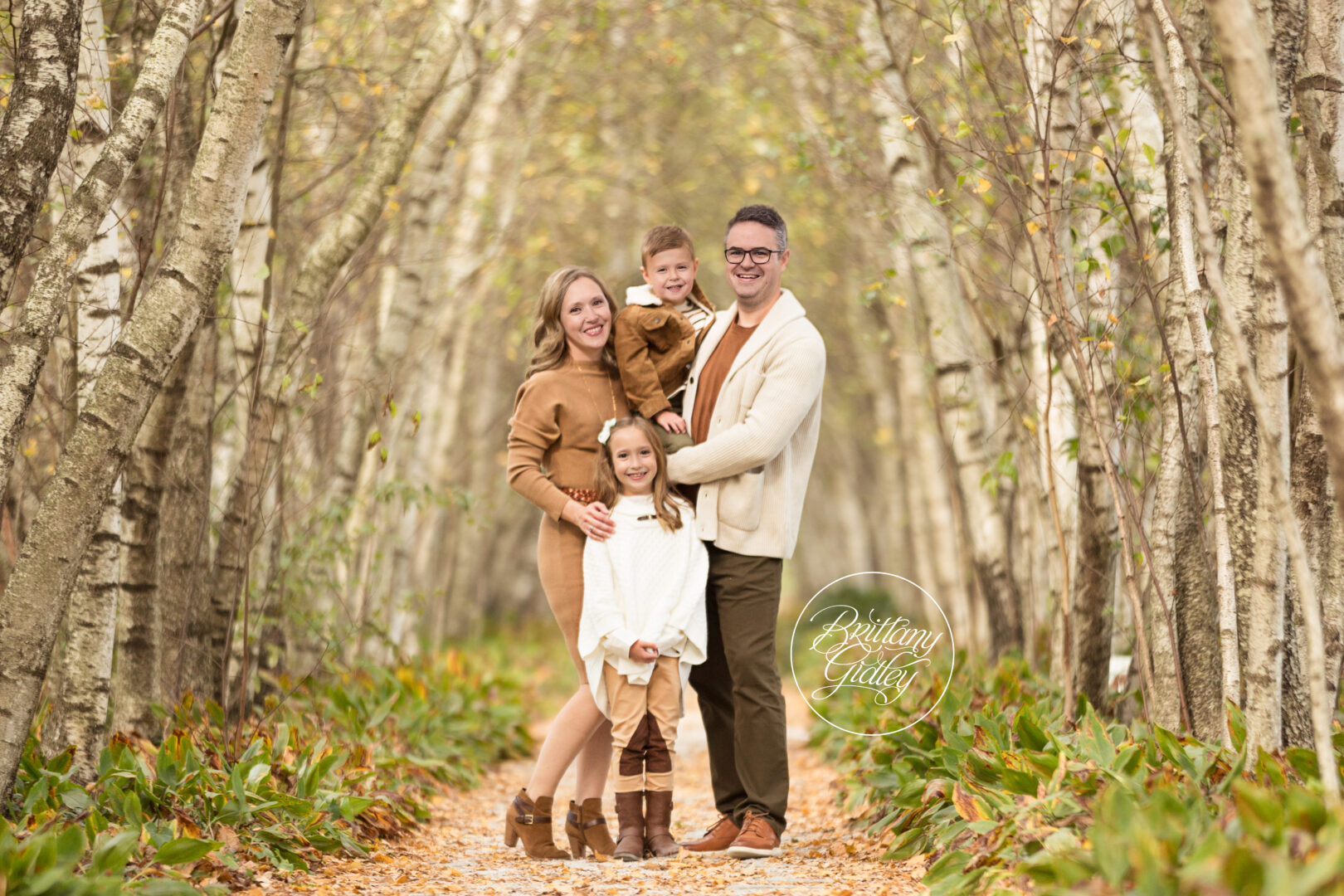 Best Photographer Stan Hywet | Fall Family Photographer 