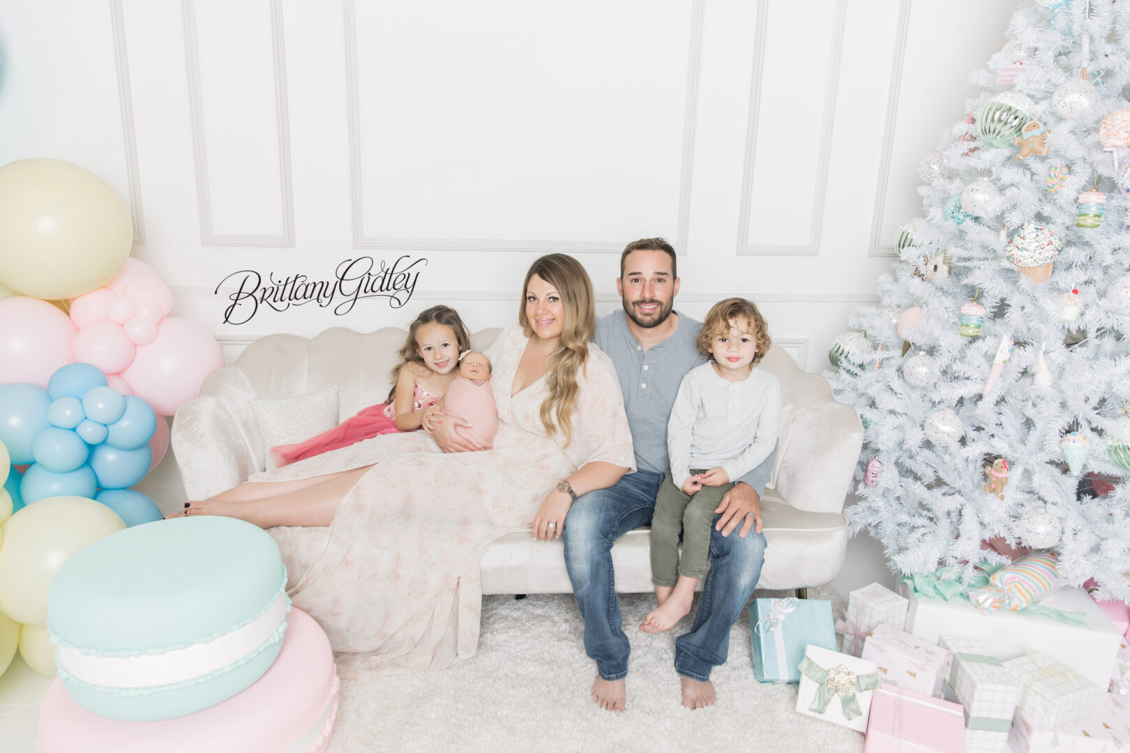 Christmas Newborn Baby Theme | Christmas Newborn Baby Pictures