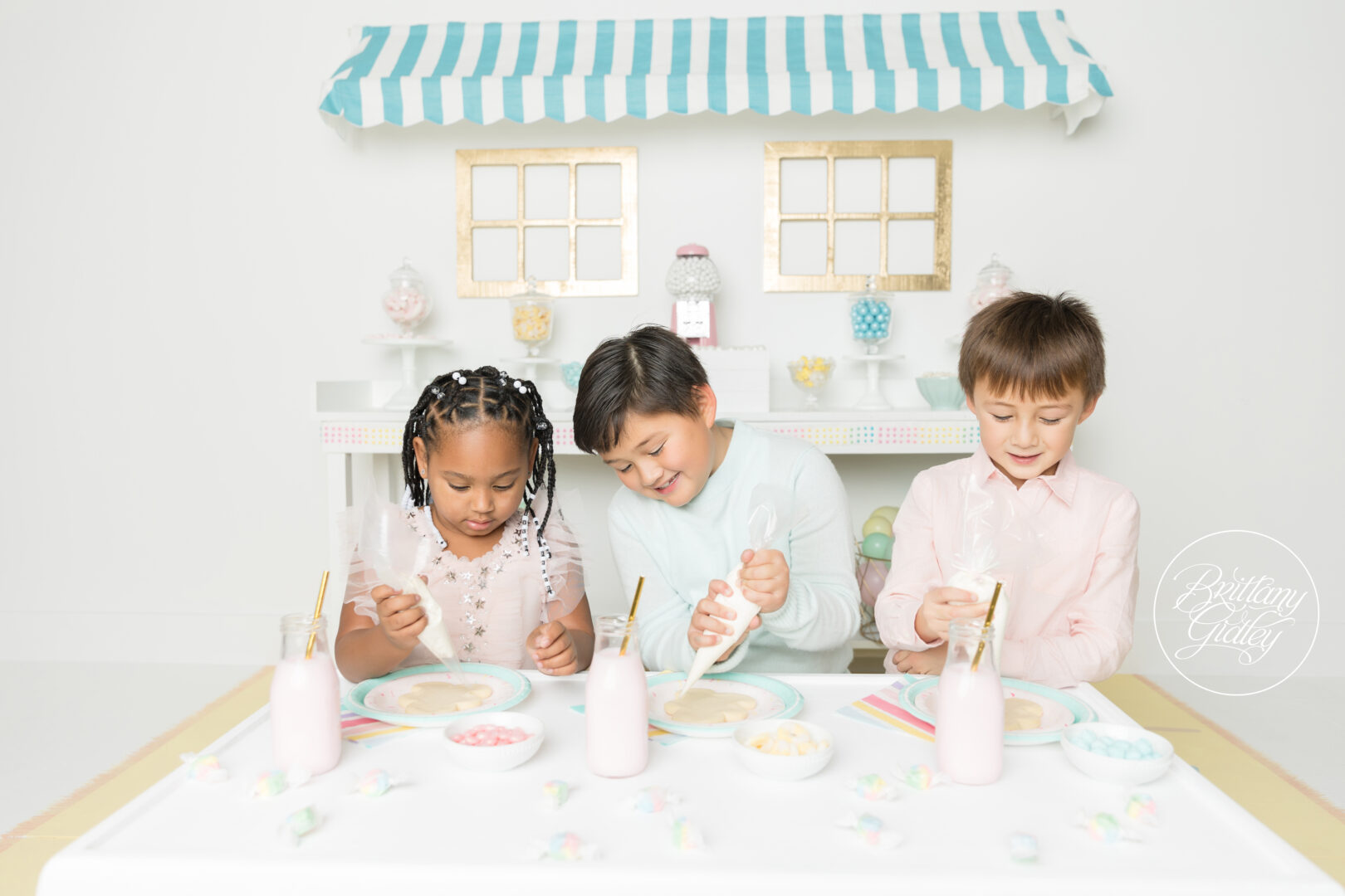 Kids Gingerbread Cookie Decorating
